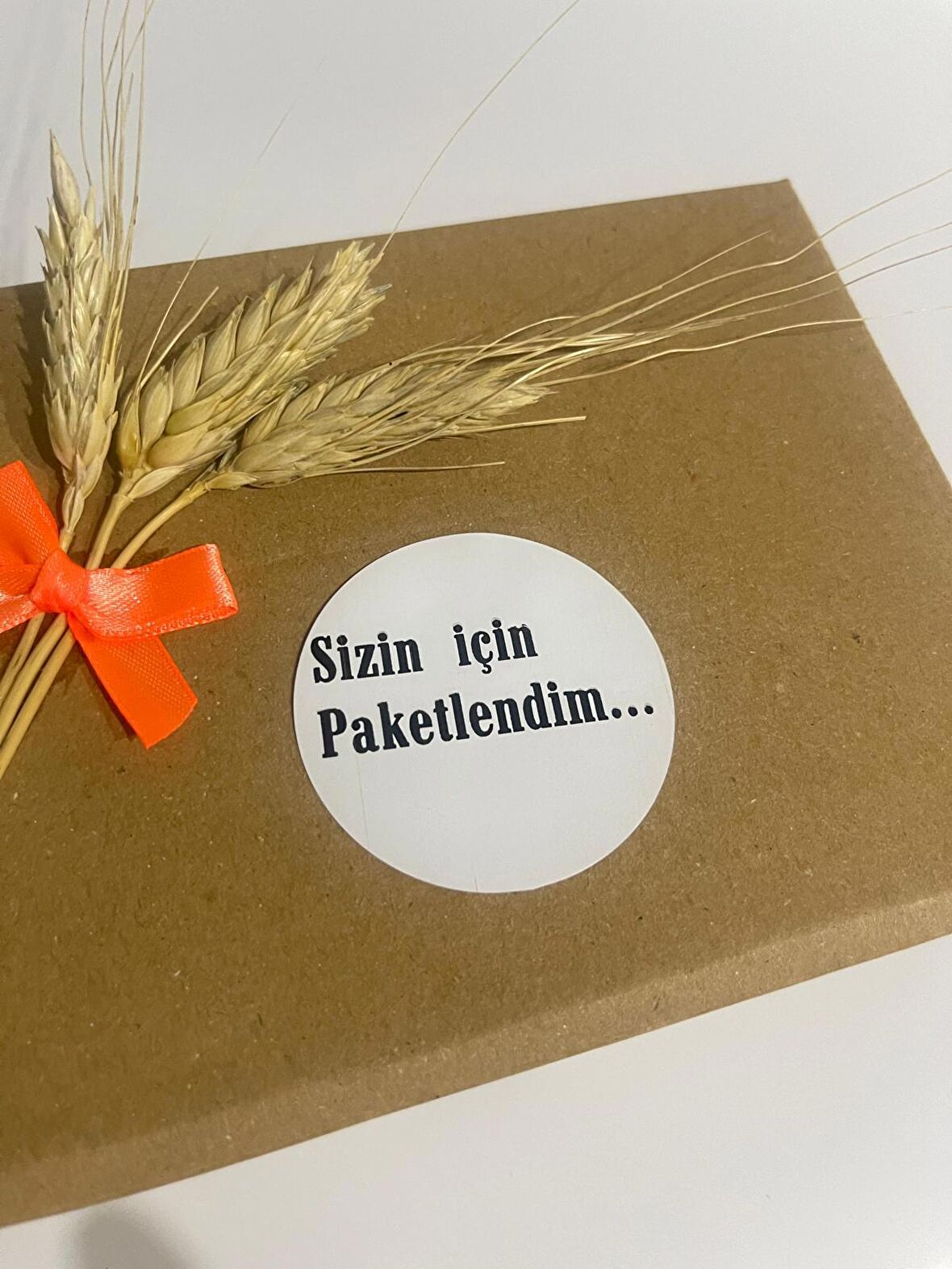 Sizin İçin Paketlendim Siyah Kalın Yazılı Yuvarlak Yapışkanlı Etiket 3x3 cm 150 adet
