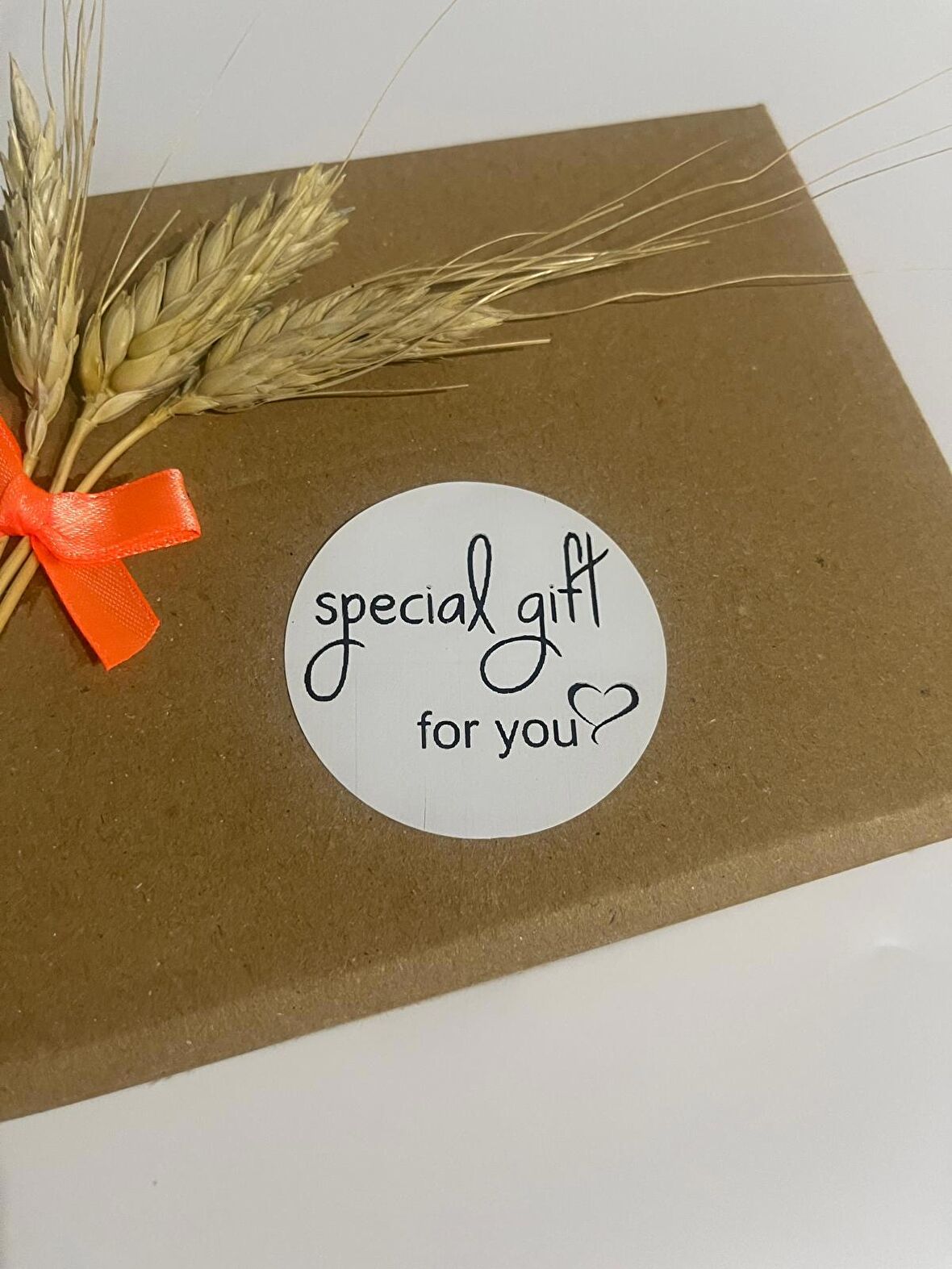 Special Gift For You Kalpli Siyah Yazılı Yuvarlak Yapışkanlı Etiket 4x4 cm 120 adet