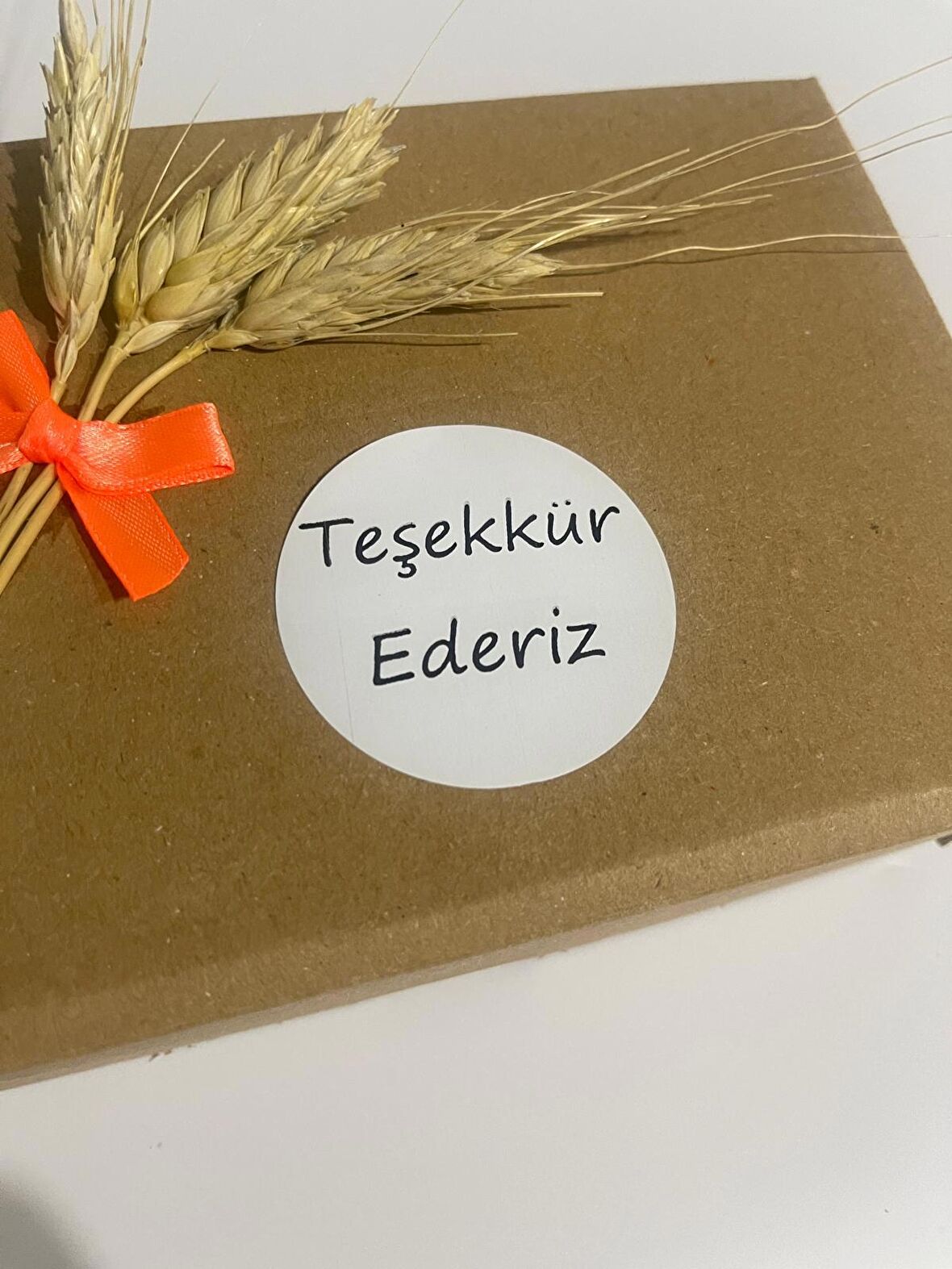 Teşekkür ederiz Siyah Yazılı Yuvarlak Yapışkanlı Etiket 5x5 cm 100 adet