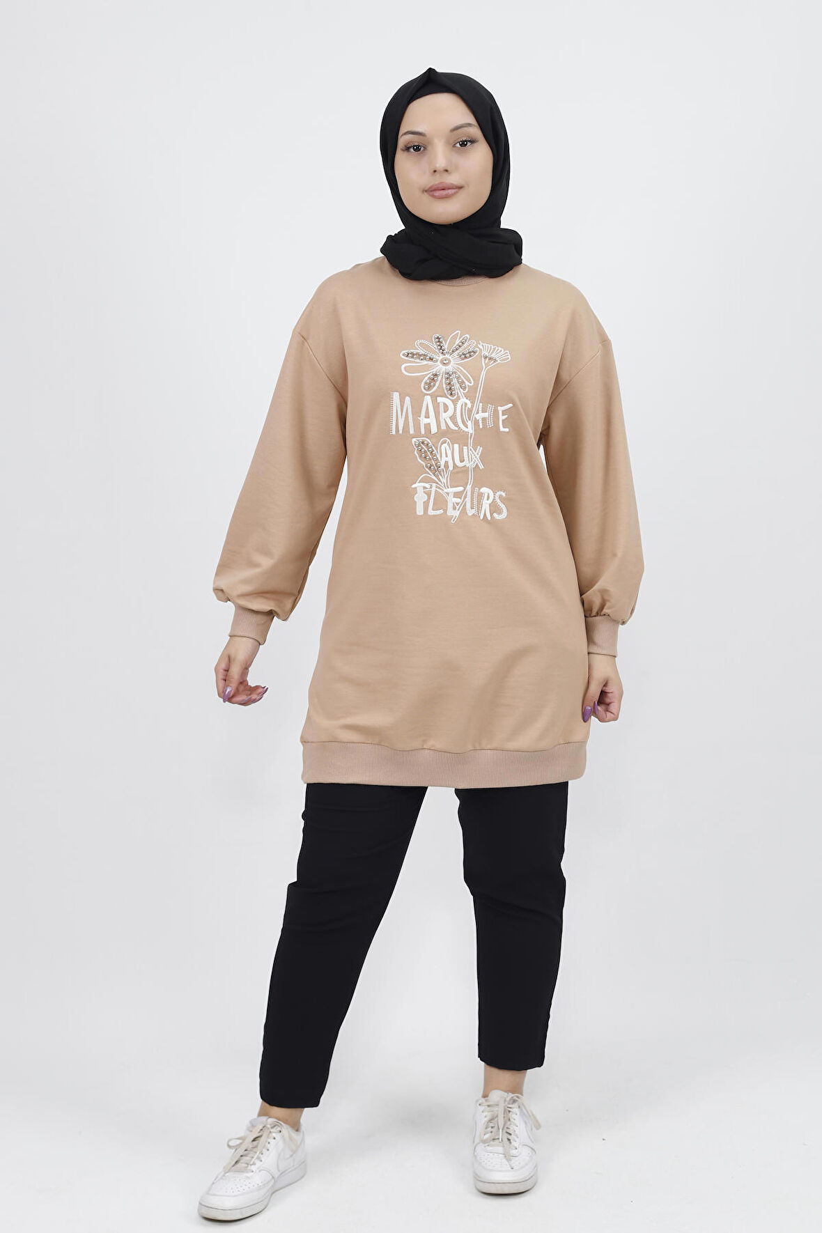 2 İplik Kumaş İnci ve Nakış Detaylı Sweatshirt