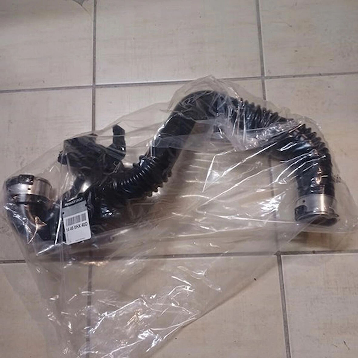 14460HX40B Kadjar Qashqai Hava Filtre Turbo Boru Mais