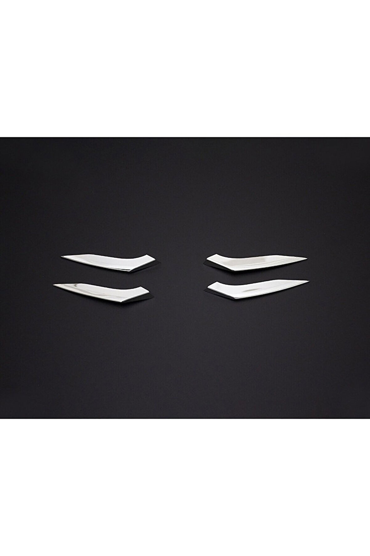 RENAULT CLİO 5 HB UYUMLU SİS FAR ÇITASI 4 PARÇA 2019 VE ÜZERİ PASLANMAZ KROM