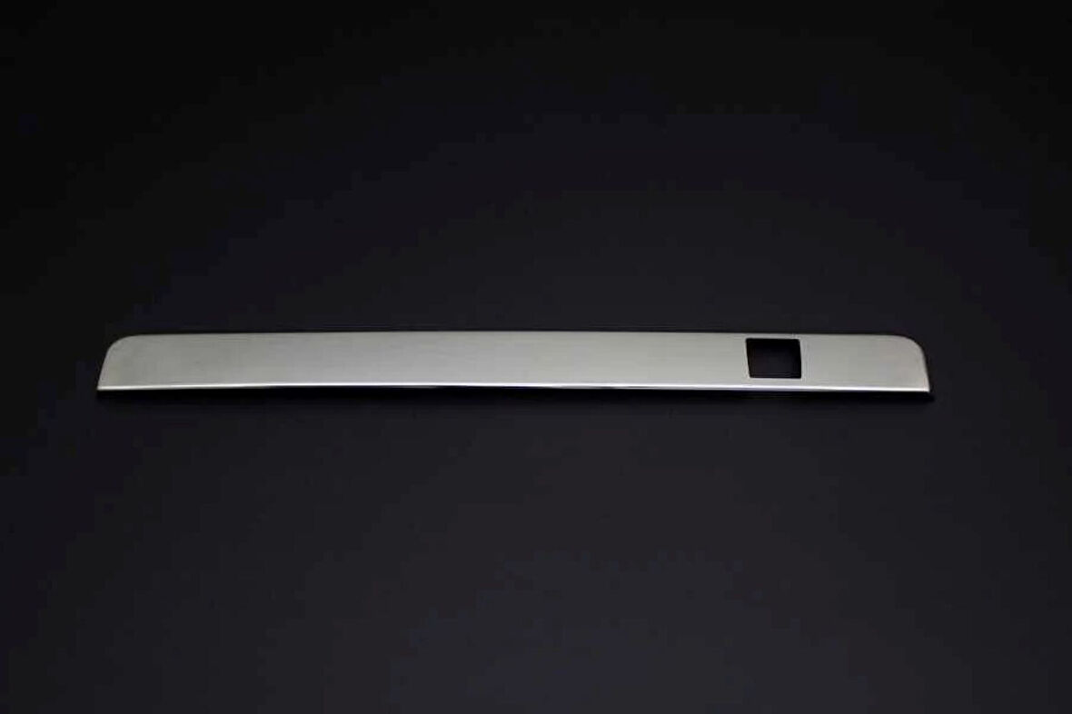 VW VOLKSWAGEN CRAFTER UYUMLU BAGAJ ÇITASI KAMERALI 2017 ÜZERİ PASLANMAZ KROM