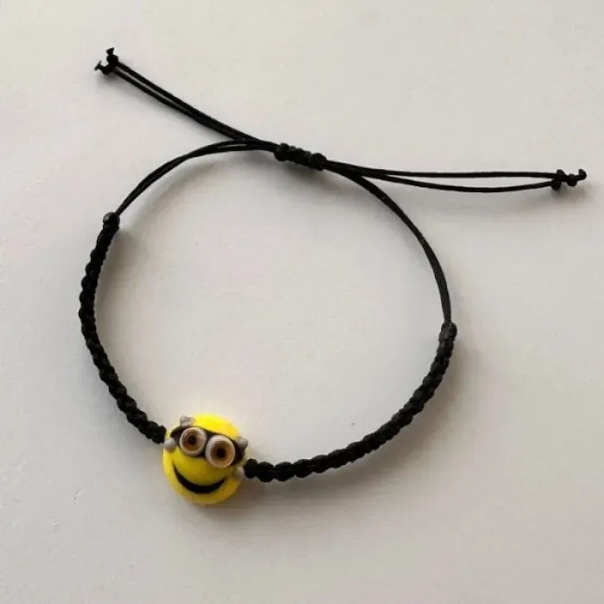 Uretti - Ayşe 5609 - 3021 Minions Murona Cam Tasarım Makrome Bileklik