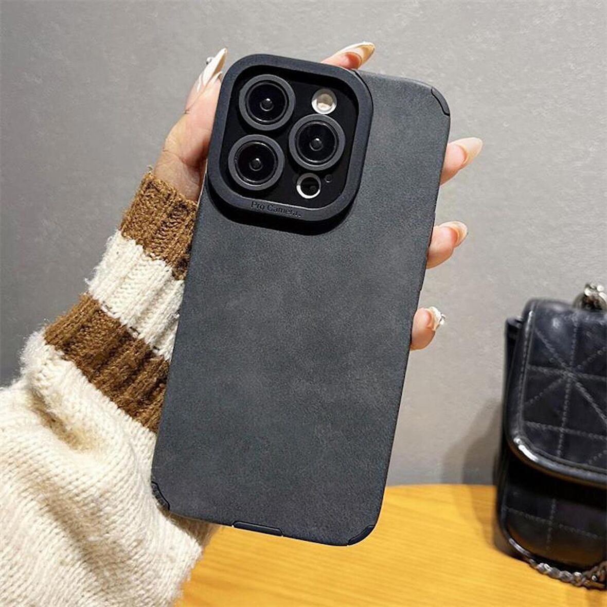 İphone 15 Pro İle Uyumlu Premium Suni Suet Kamera Korumalı Kılıf
