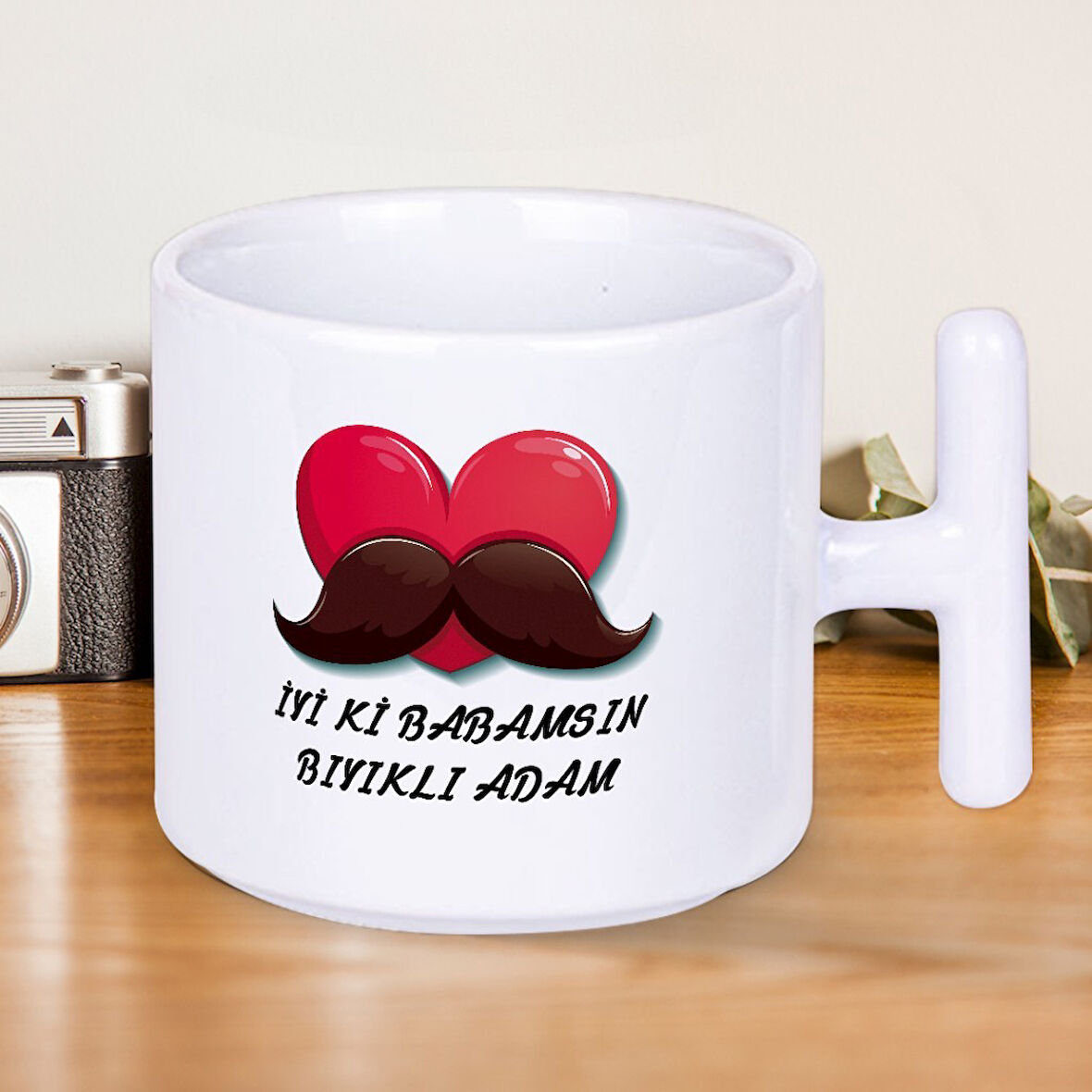 İyi ki Babamsın Bıyıklı Adam Yazılı Babalar Gününe Özel T Kupa Bardak