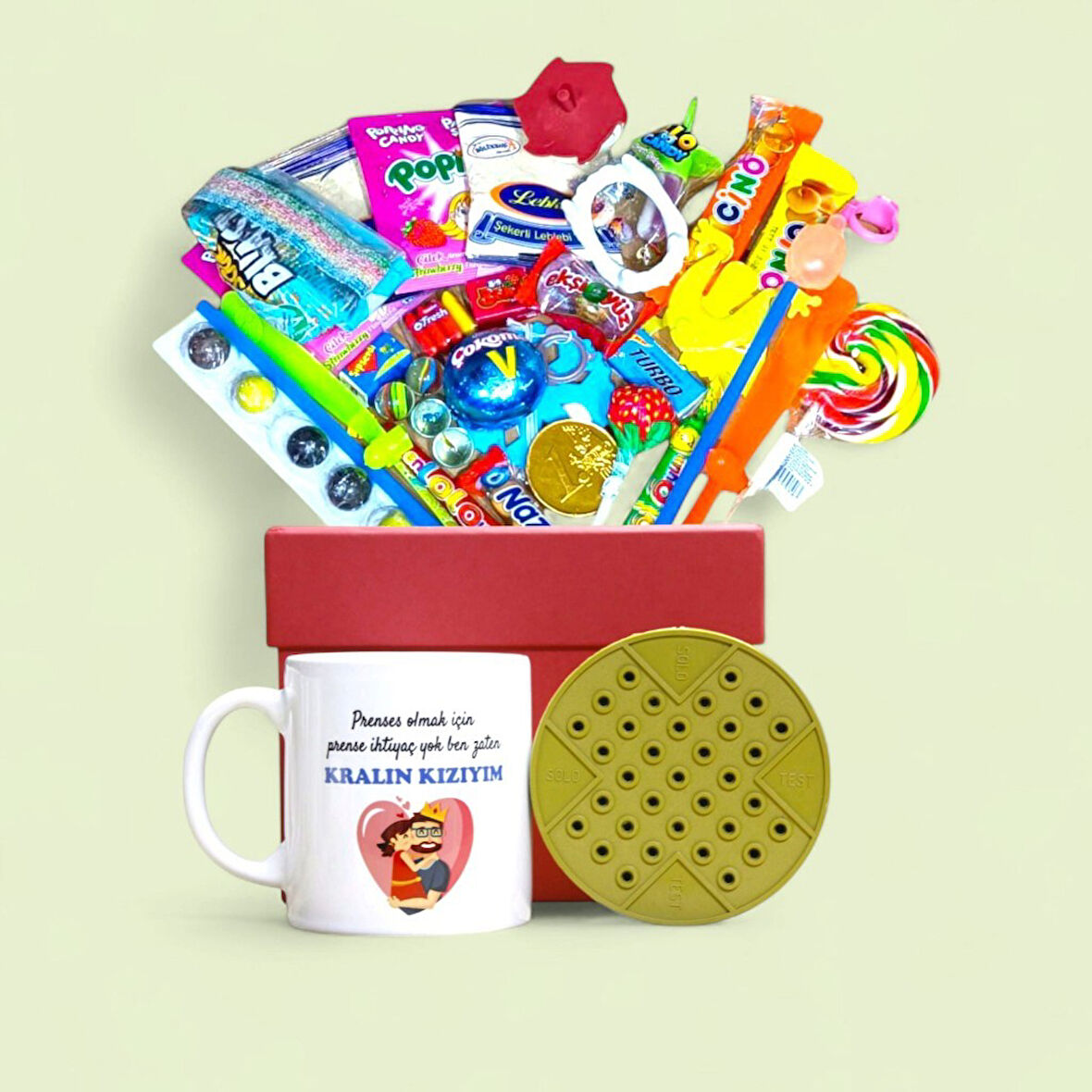 Geçmişin Büyüsüyle Dolu Özel Kırmızı Hediye Kutusu ve Ben Zaten Kralın Kızıyım Yazılı Kupa Bardak