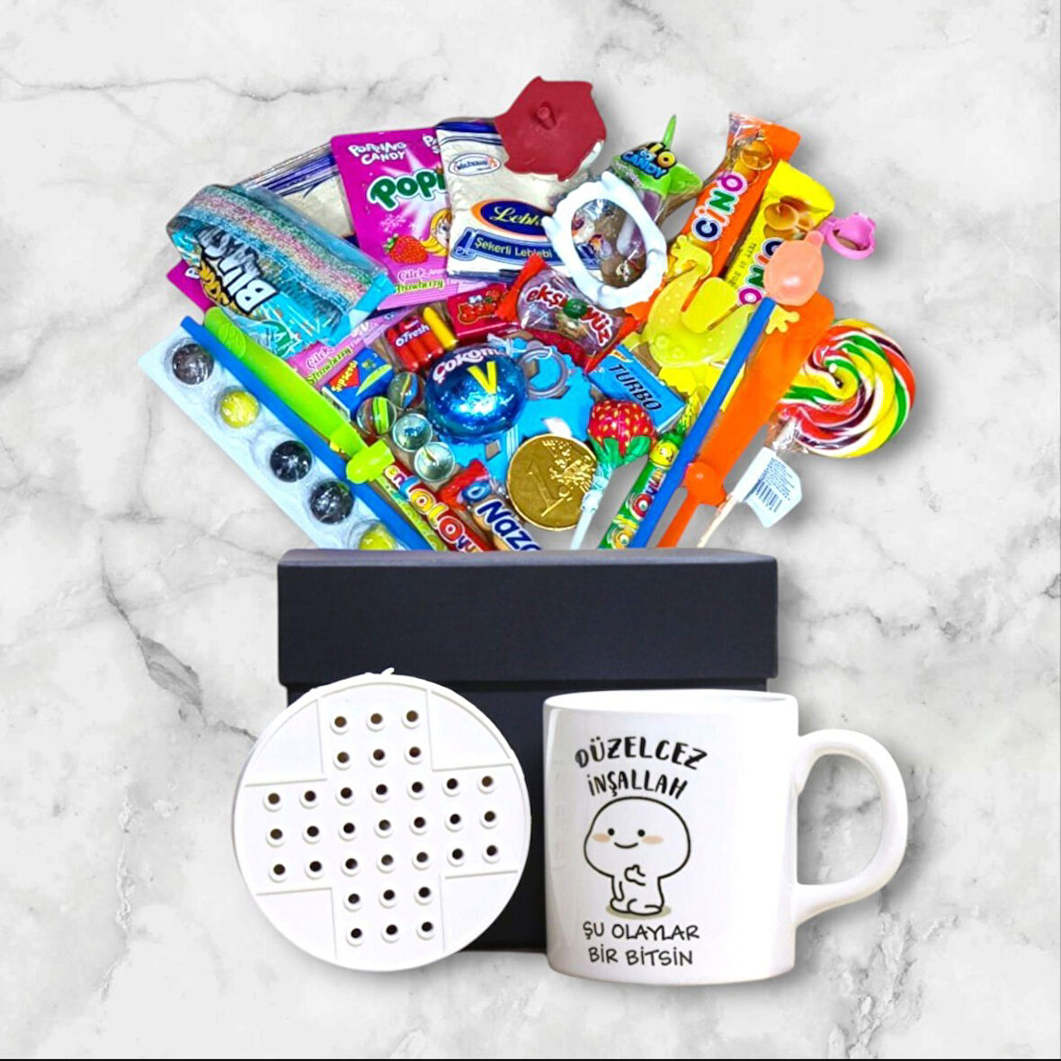 Geçmişten Gelen Mutluluk! Siyah Hediye Kutusu ve Düzelcez İnşallah Şu Olaylar Bir Bitsin Baskılı Kupa Bardak