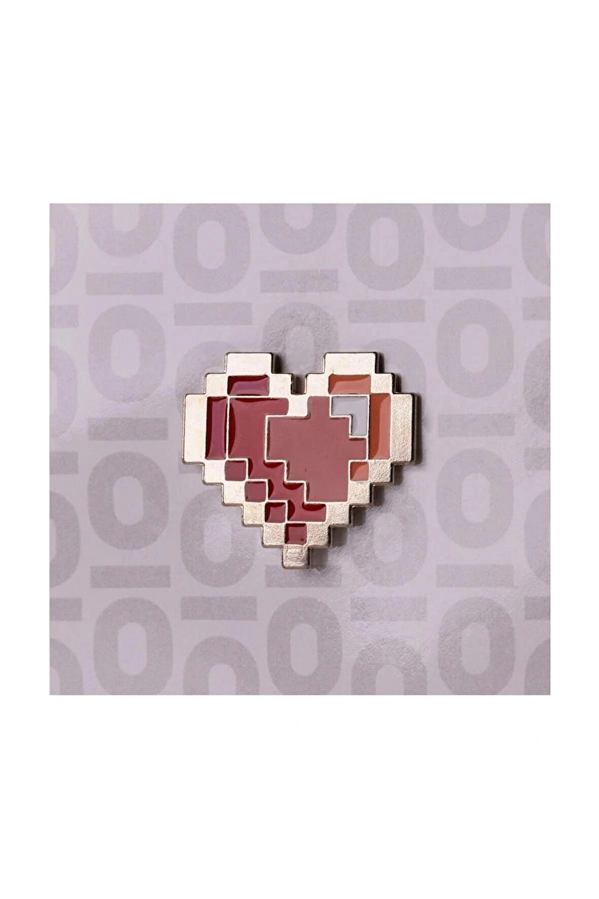 Pin Red Heart No:7 - Aşk Dolu Kalp Rozeti, Şık Ve Ifadeli Tasarım