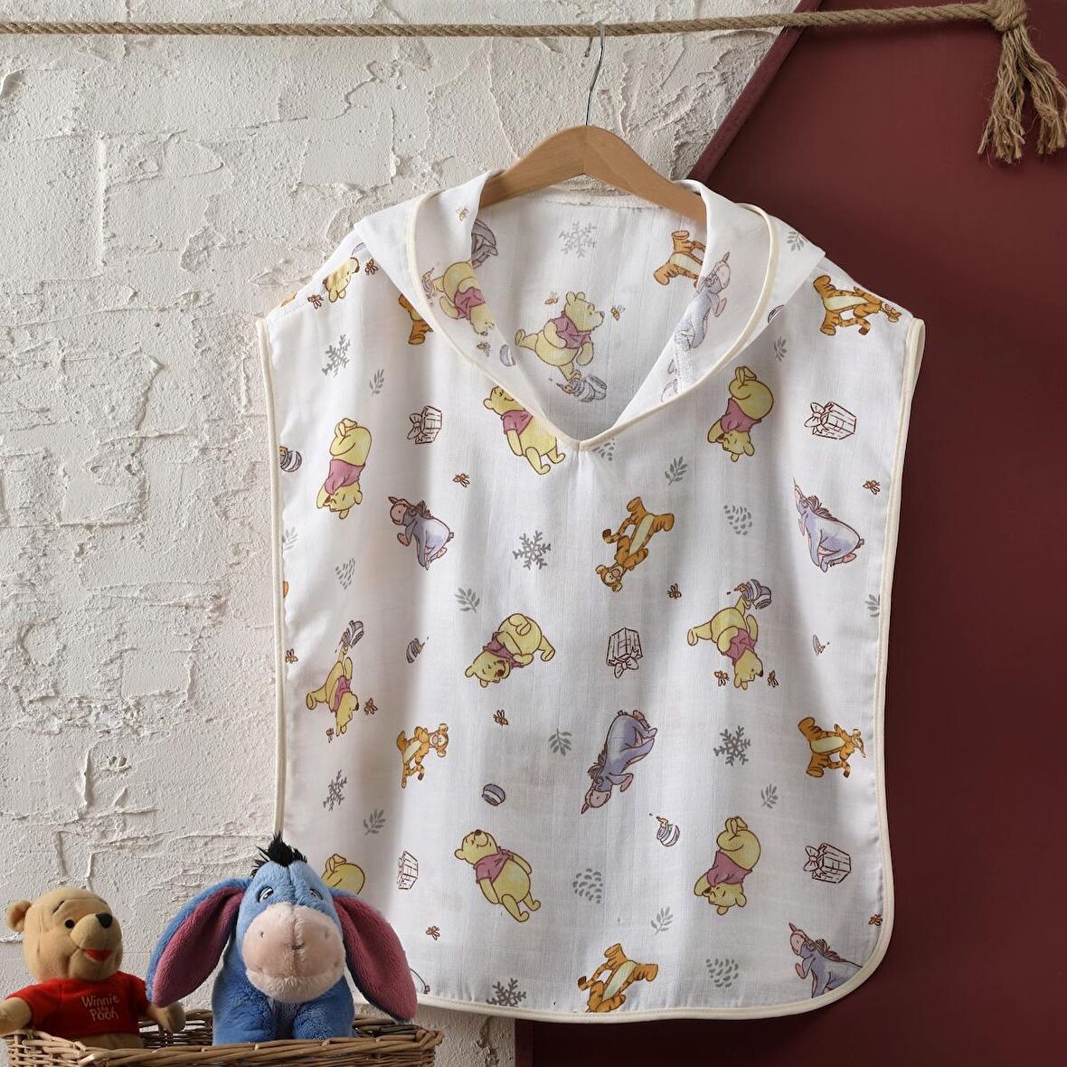 Disney Winnie  Baby Pamuk Lisanslı Müslin Panço