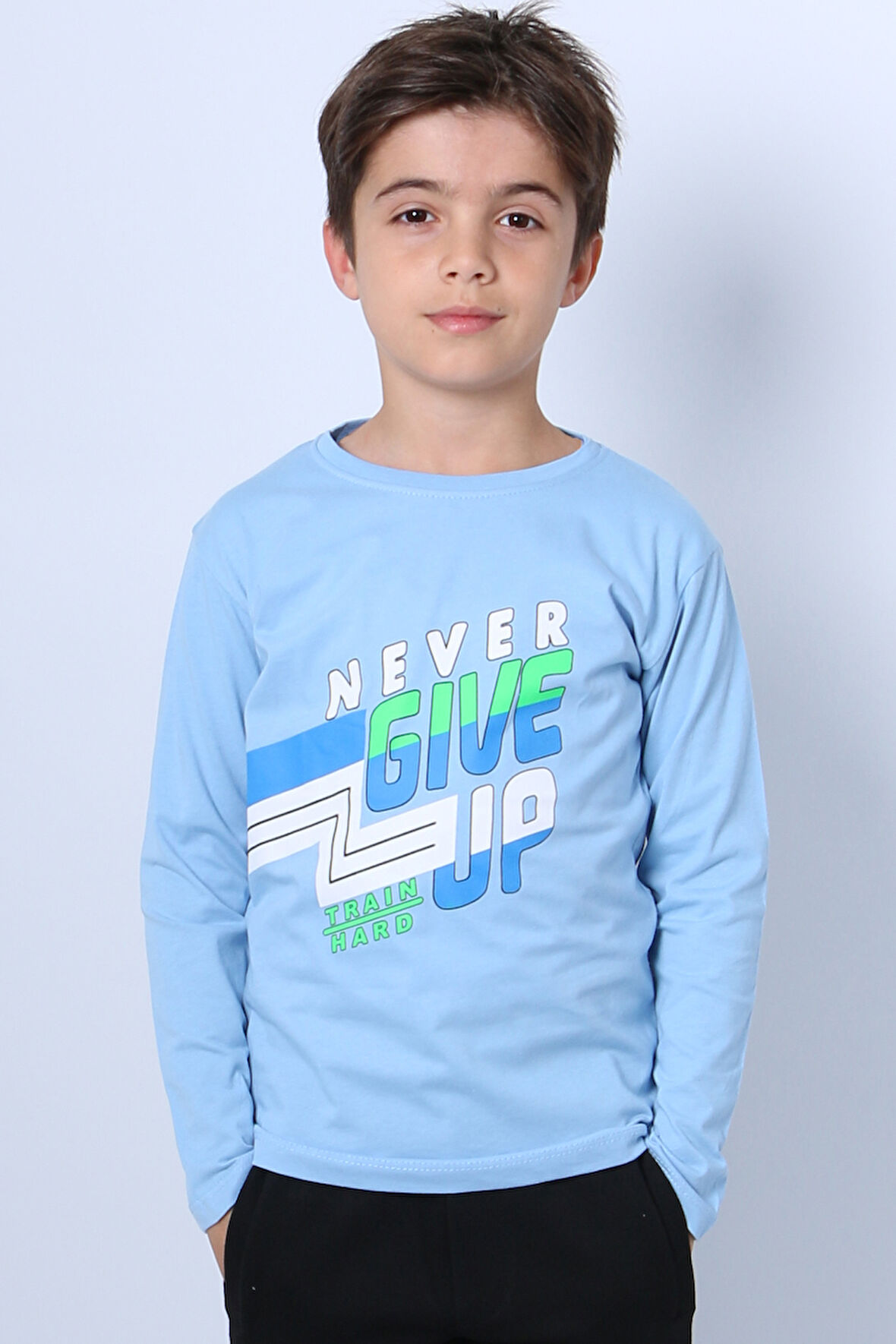 ERKEK ÇOCUK UZUN KOLLU TSHİRT NEVER GİVE UP BASKILI BİSİKLET YAKA D10