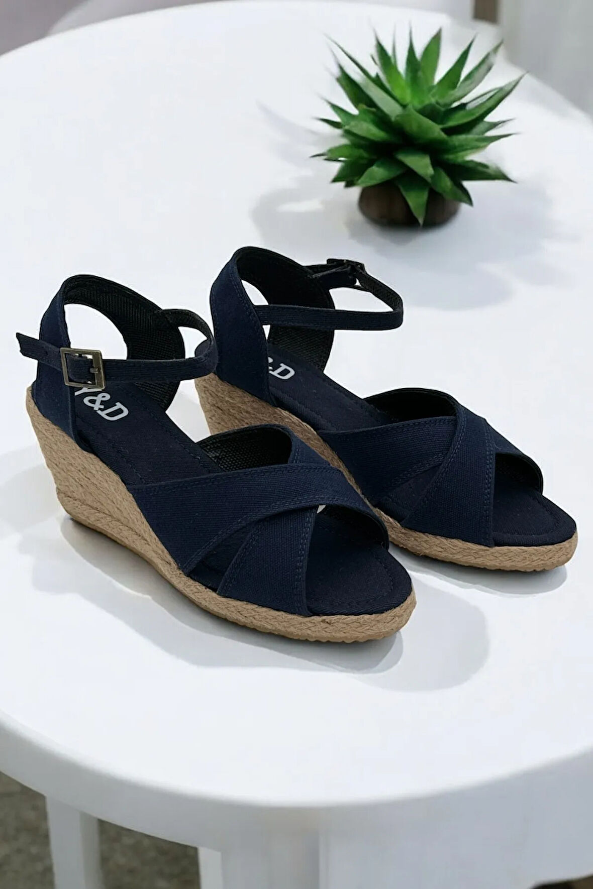 Kadın Yazlık Çapraz Keten Sandalet – Dolgu Topuk Espadril Tasarım