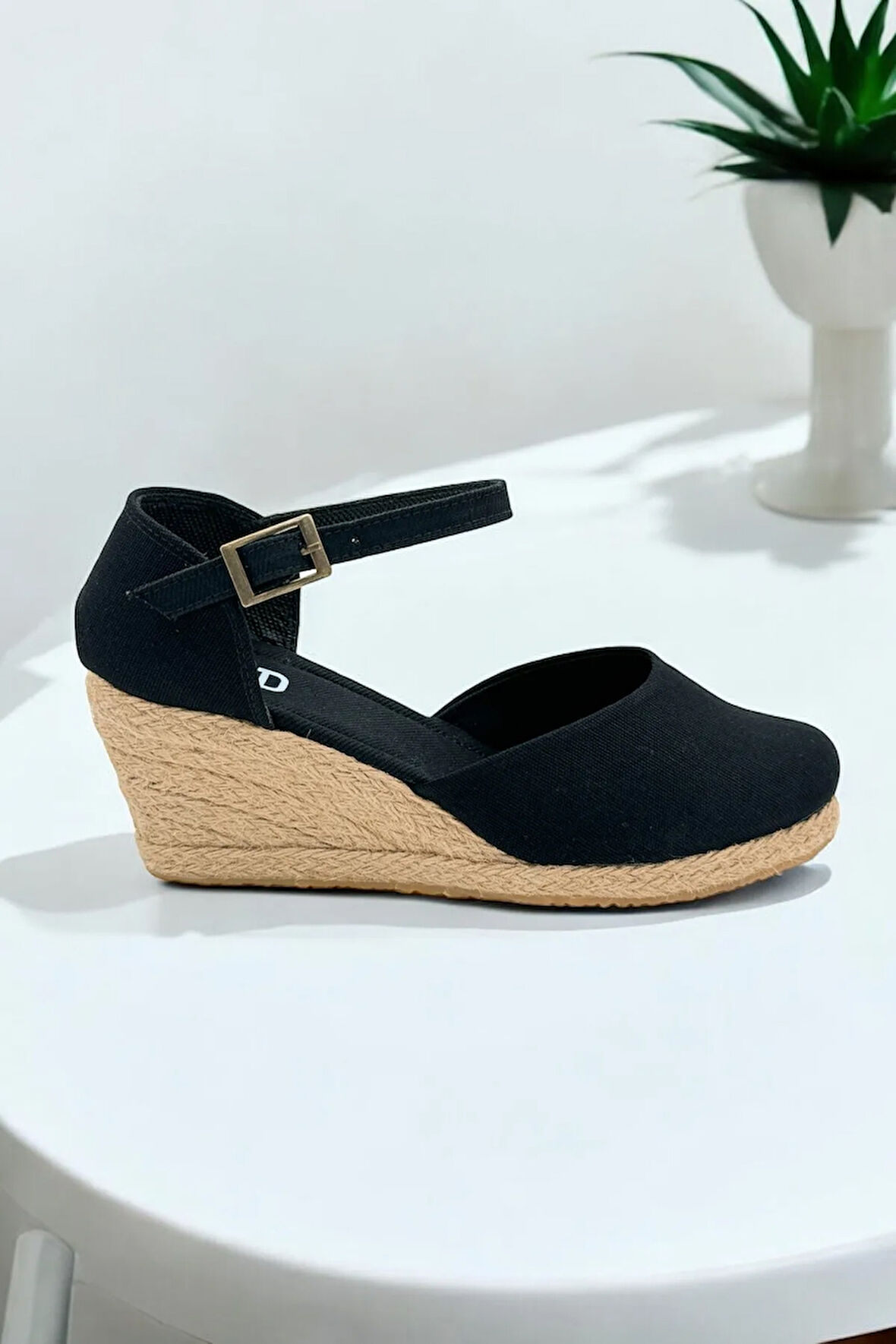 Kadın Espadril Sandalet – Keten Kumaş, Dolgu Topuk, Açık Topuk