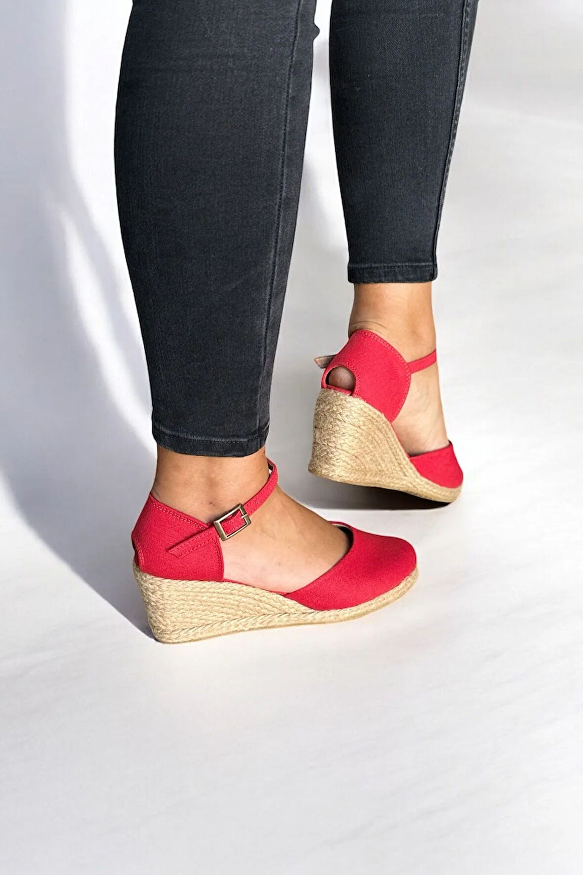 Kadın Espadril Sandalet – Keten Kumaş, Dolgu Topuk, Açık Topuk