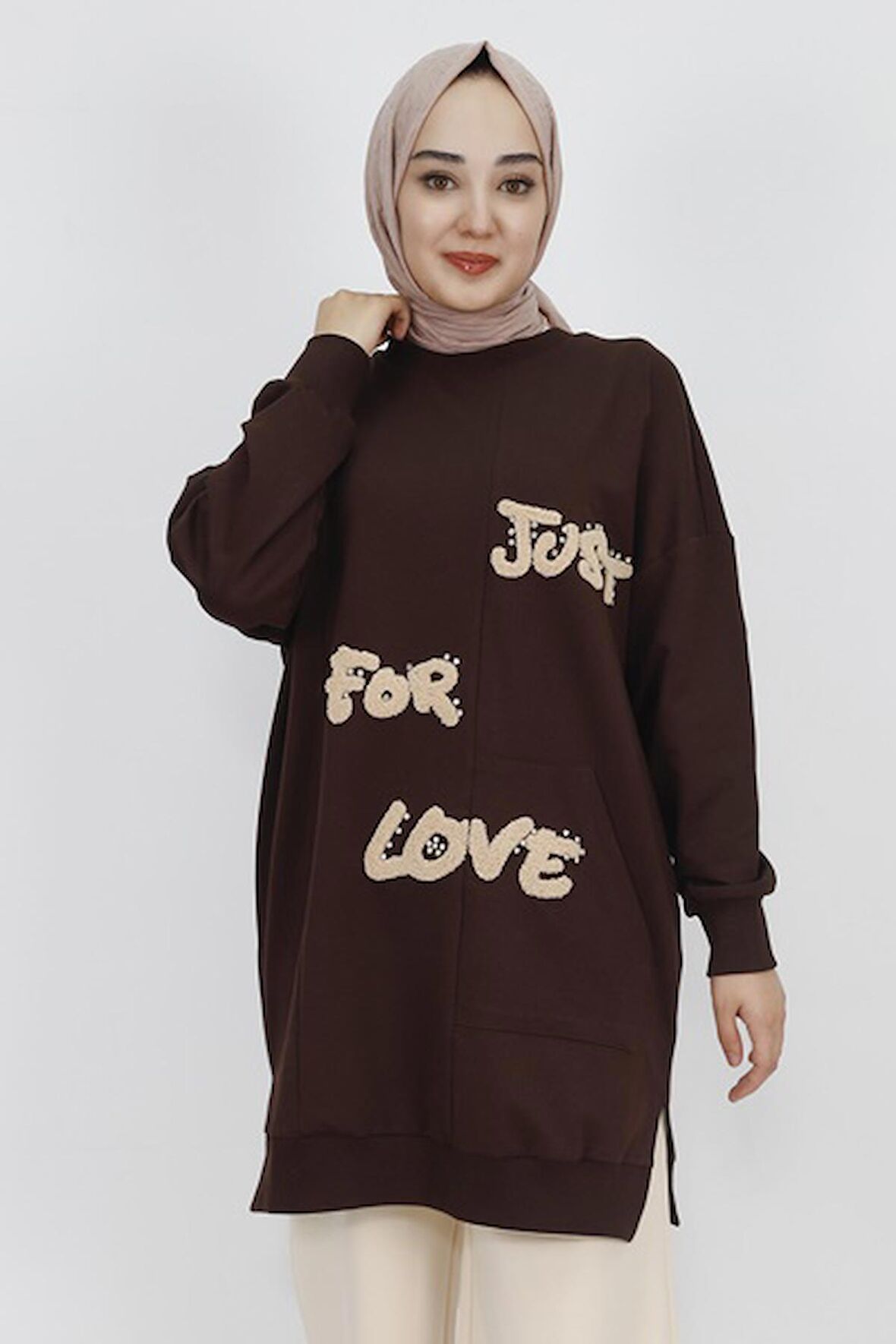 Puane Önü Tüy Baskılı 2 İp Kumaş Sweatshirt