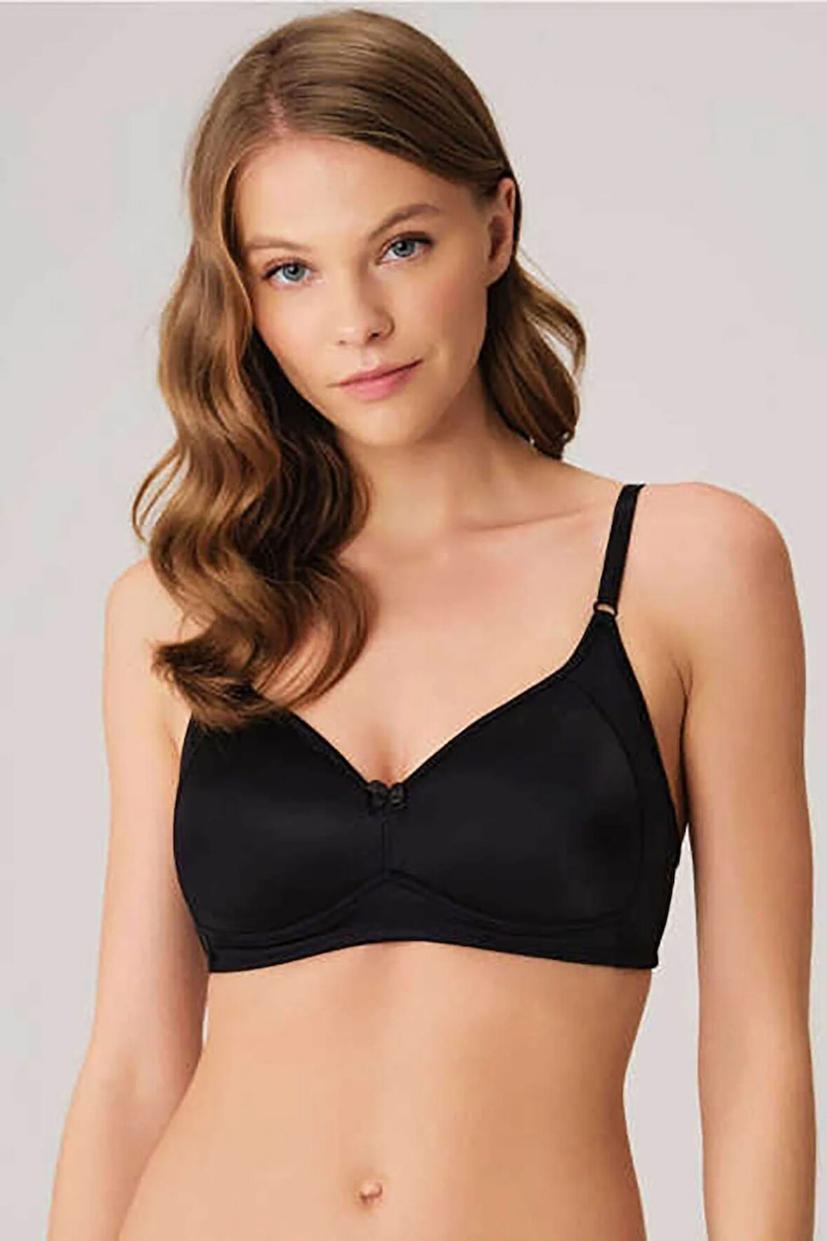 Kadın Balensiz Desteksiz Beyaz Dolgusuz Toparlayıcı Yumuşak Süngerli Günlük Klasik Küçültücü Sütyen