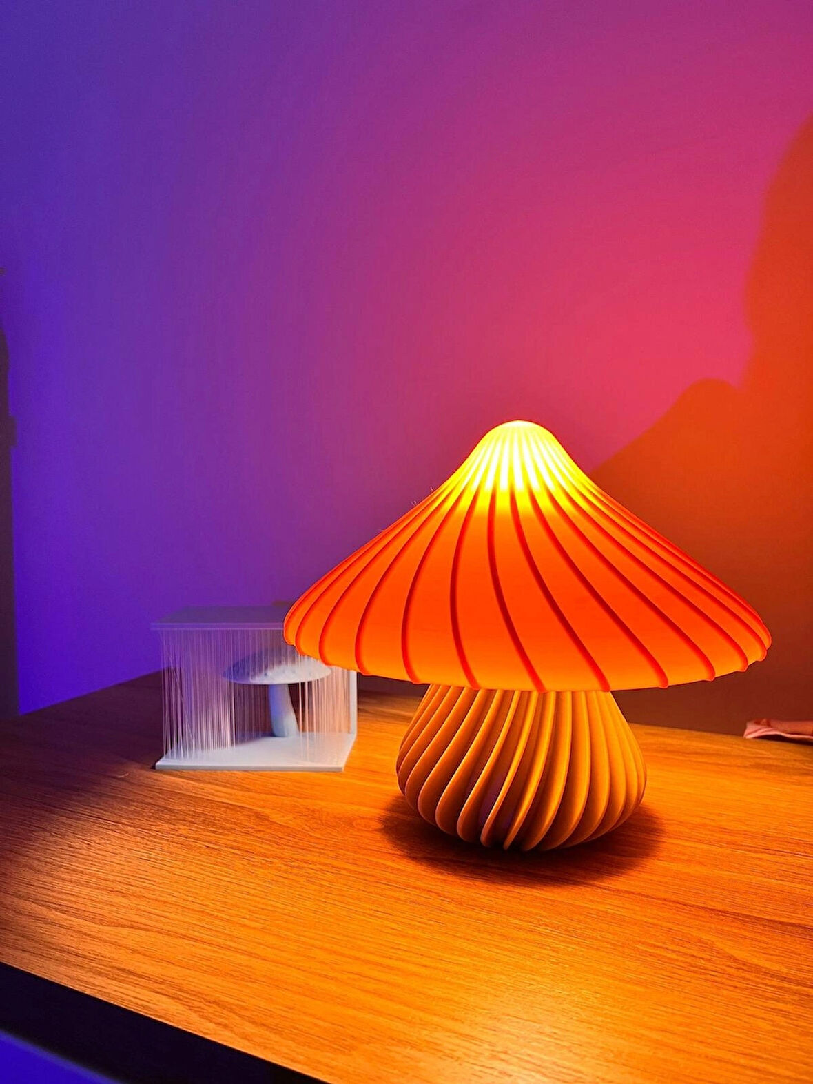 Mantar Şekilli Gece Lambası – Turuncu & Krem | Dekoratif LED Masa Lambası