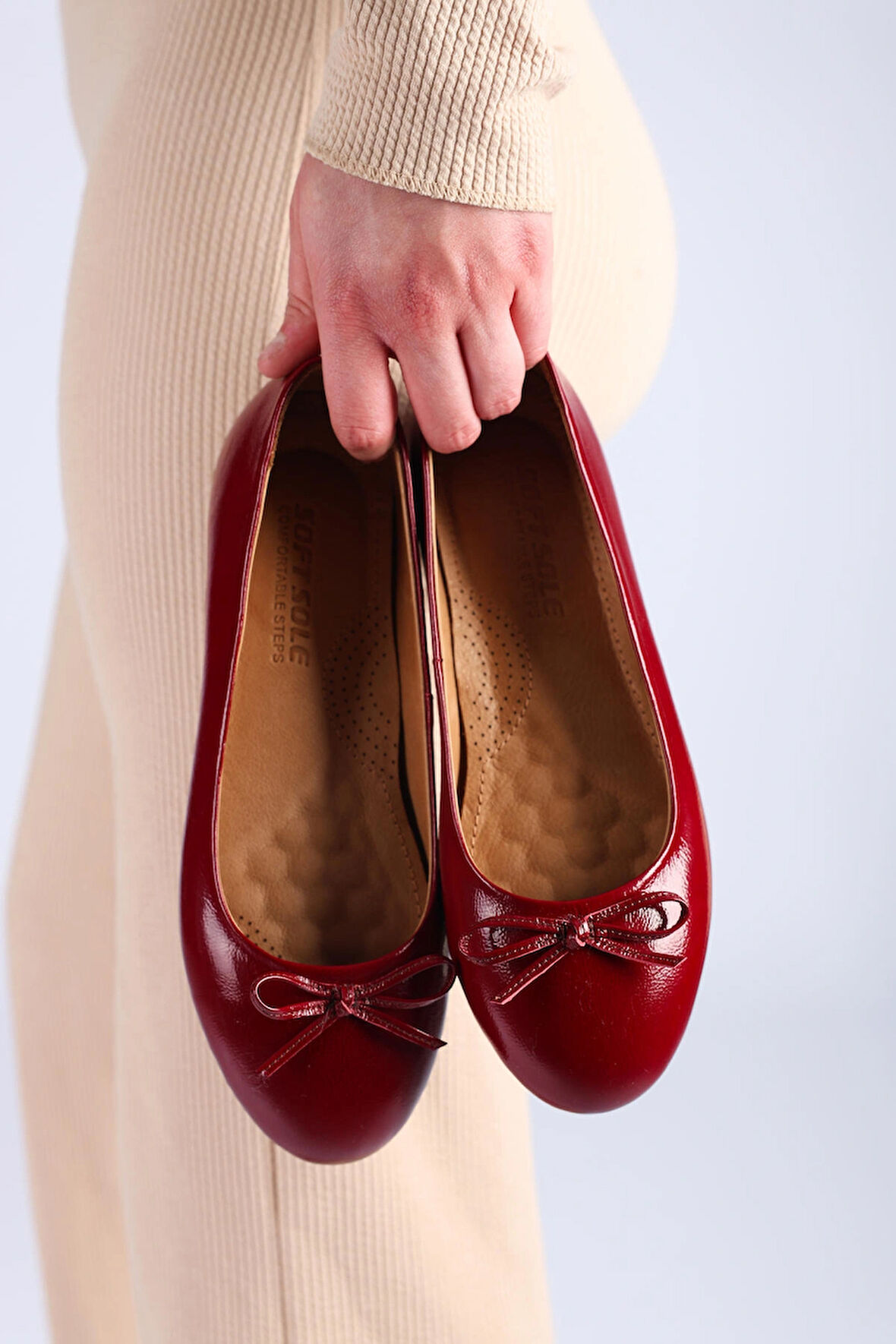 Kadın Hakiki Deri Ortopedik Fiyonk Detaylı Babet Ayakkabı - Bordo Rugan Rahat Günlük Şık Babet