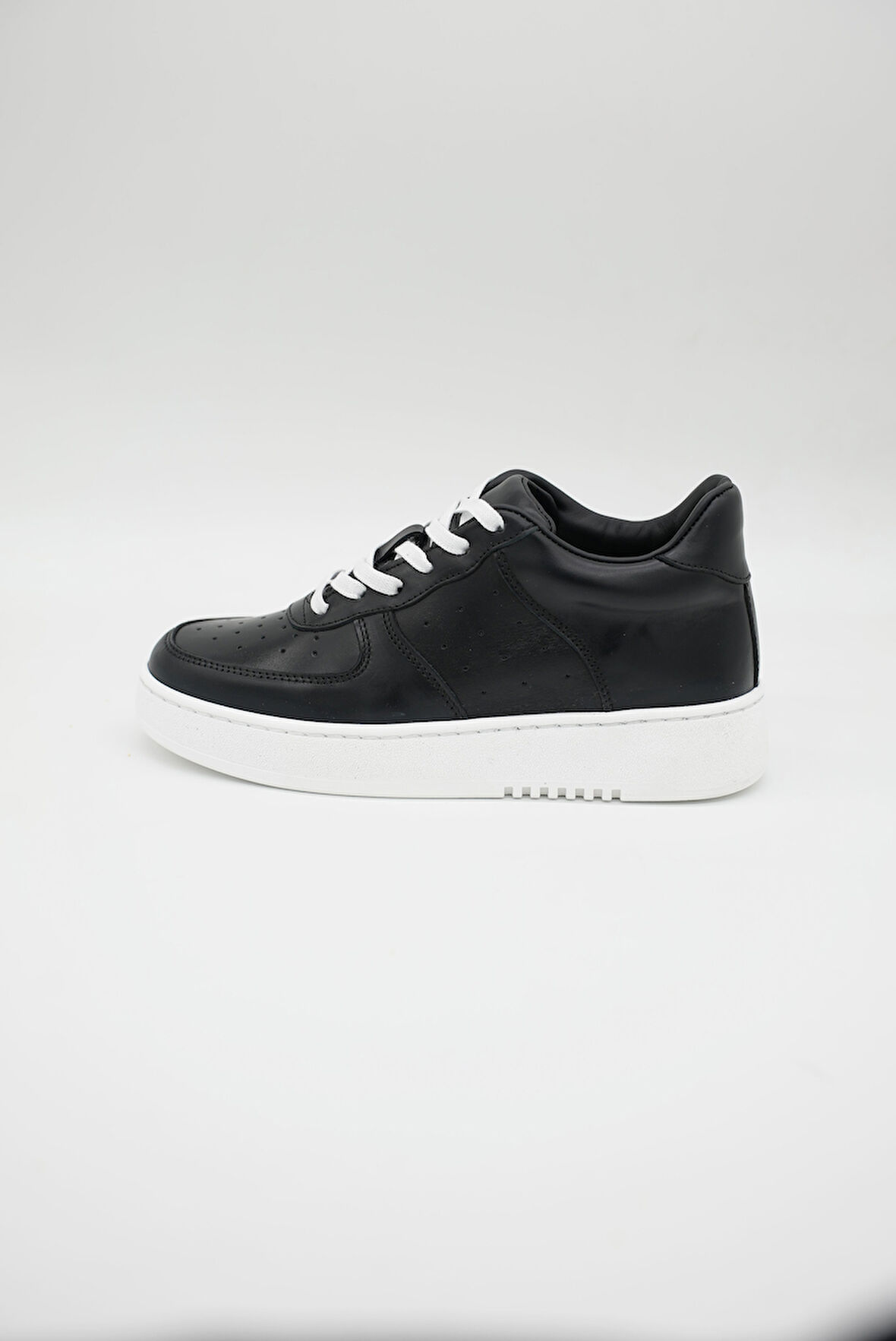 Luna Hakiki Deri 6 Cm Boy Uzatan Siyah Kadın Spor Ayakkabı