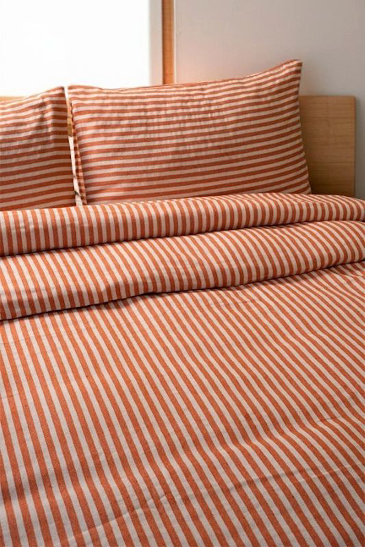 Turuncu Çizgili Keten Nevresim Yastık Seti  200x220 Cm