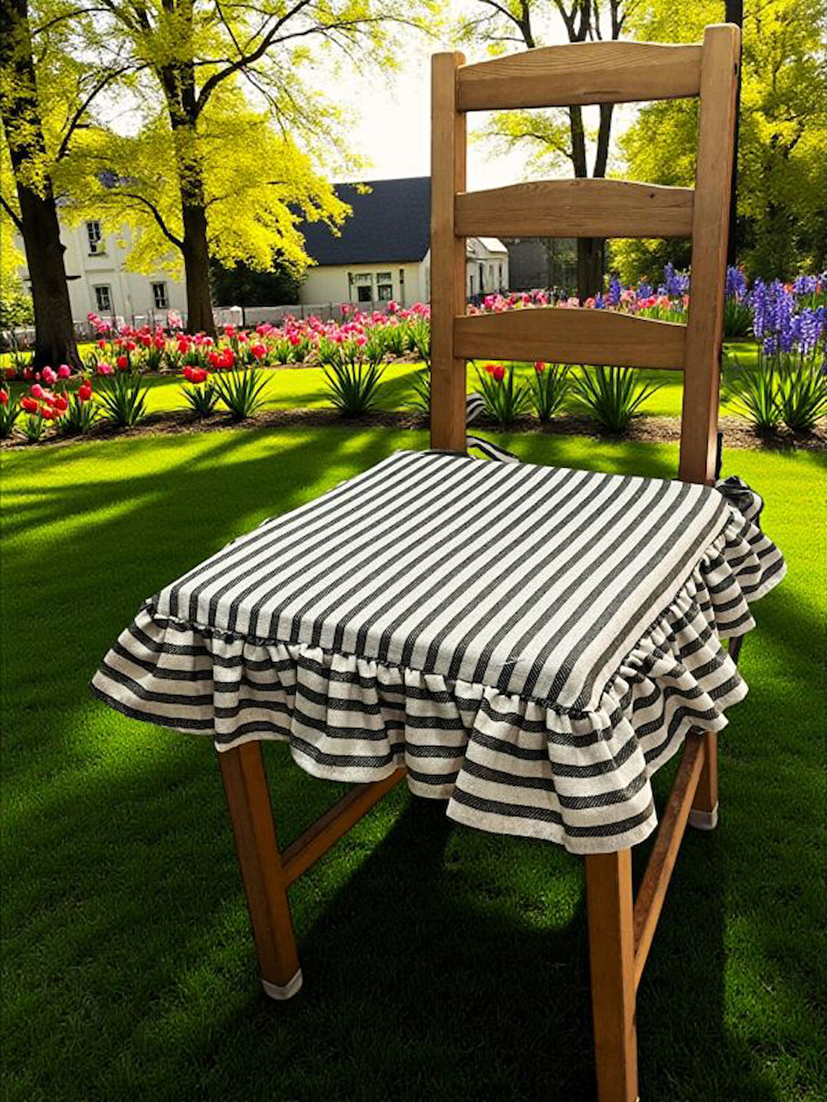 SİYAH ÇİZGİLİ BULDAN YIKANMIS KETEN 4 TARAFI FIRFIRLI SANDALYE MİNDERİ