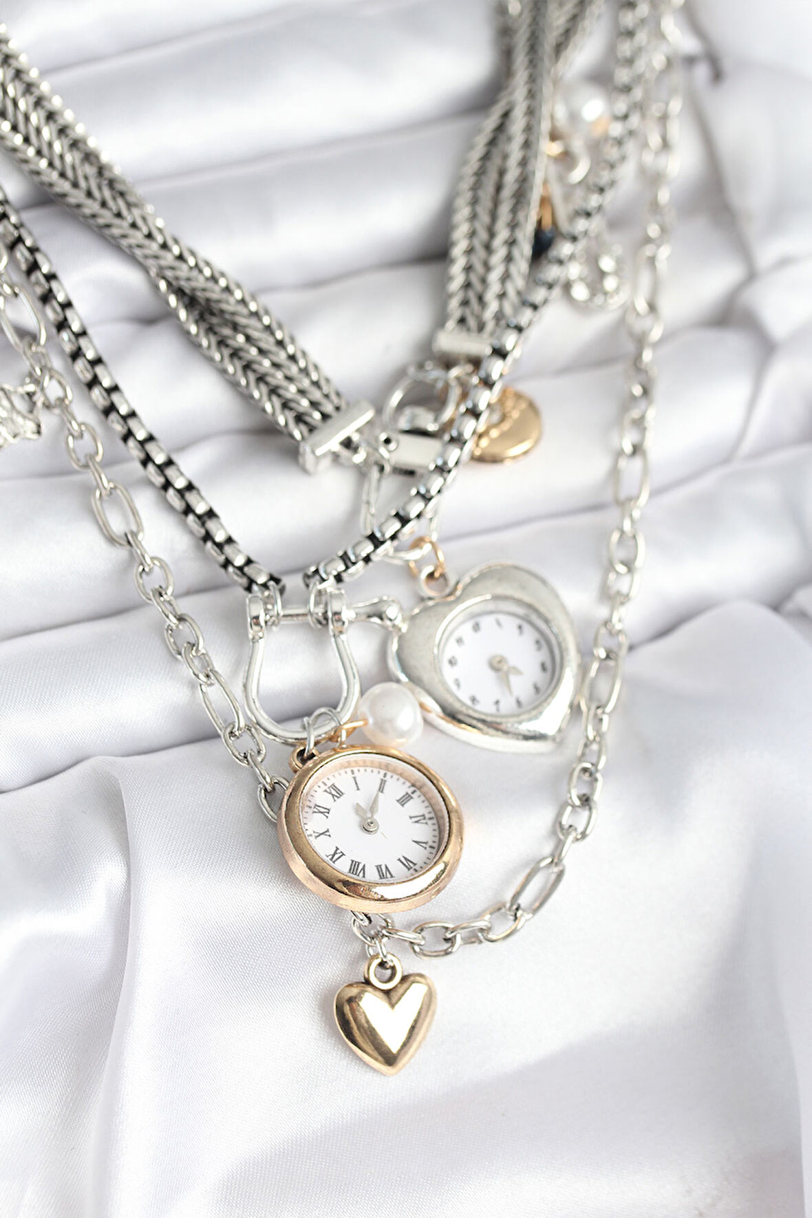 Otantik Gümüş Renk Kadın Kolye Kombini