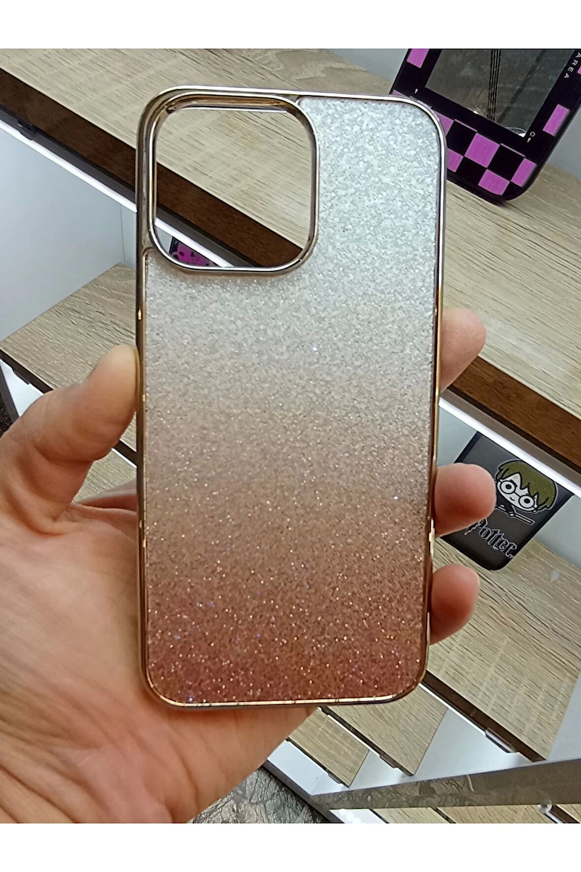 İPhone 15 Pro Max Taşlı Kapak İçi Karbon Hologramlı Darbe Korumalı Kılıf