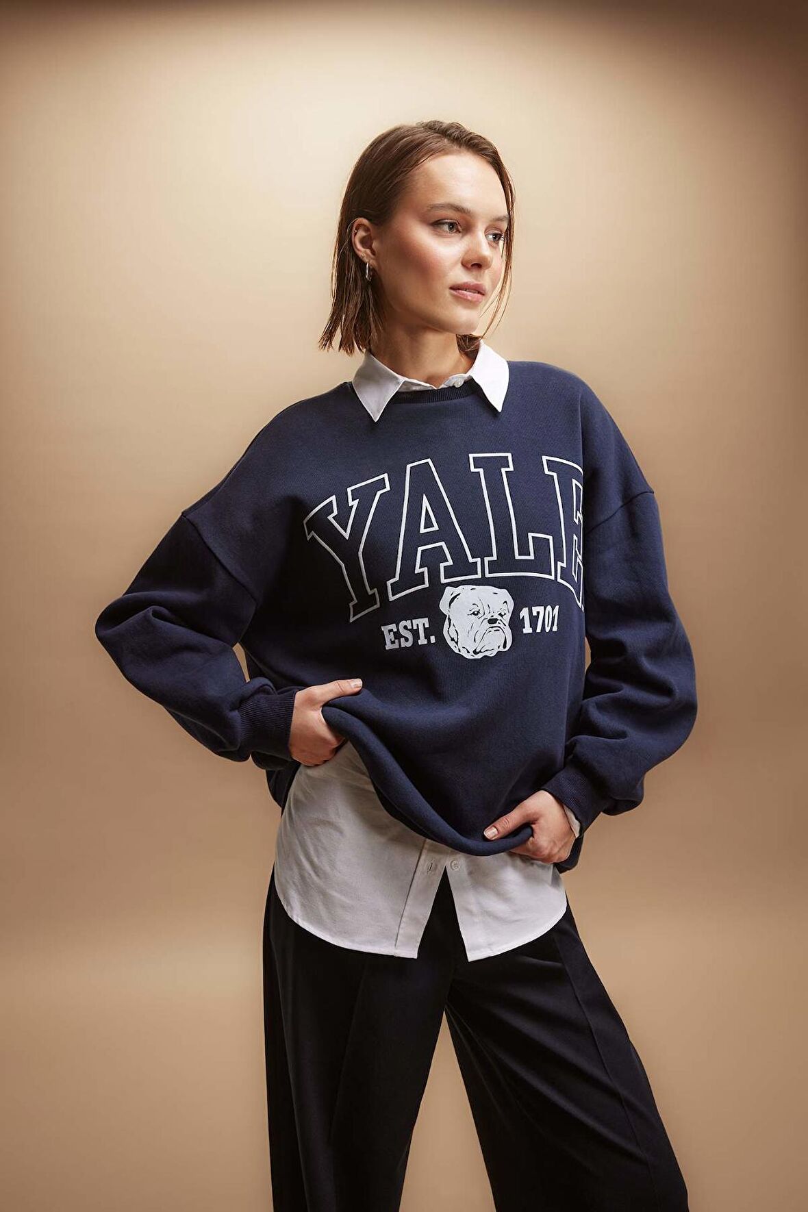 DeFacto Yale University Oversize Fit Bisiklet Yaka Kalın Sweatshirt B2539AX23WNNV199