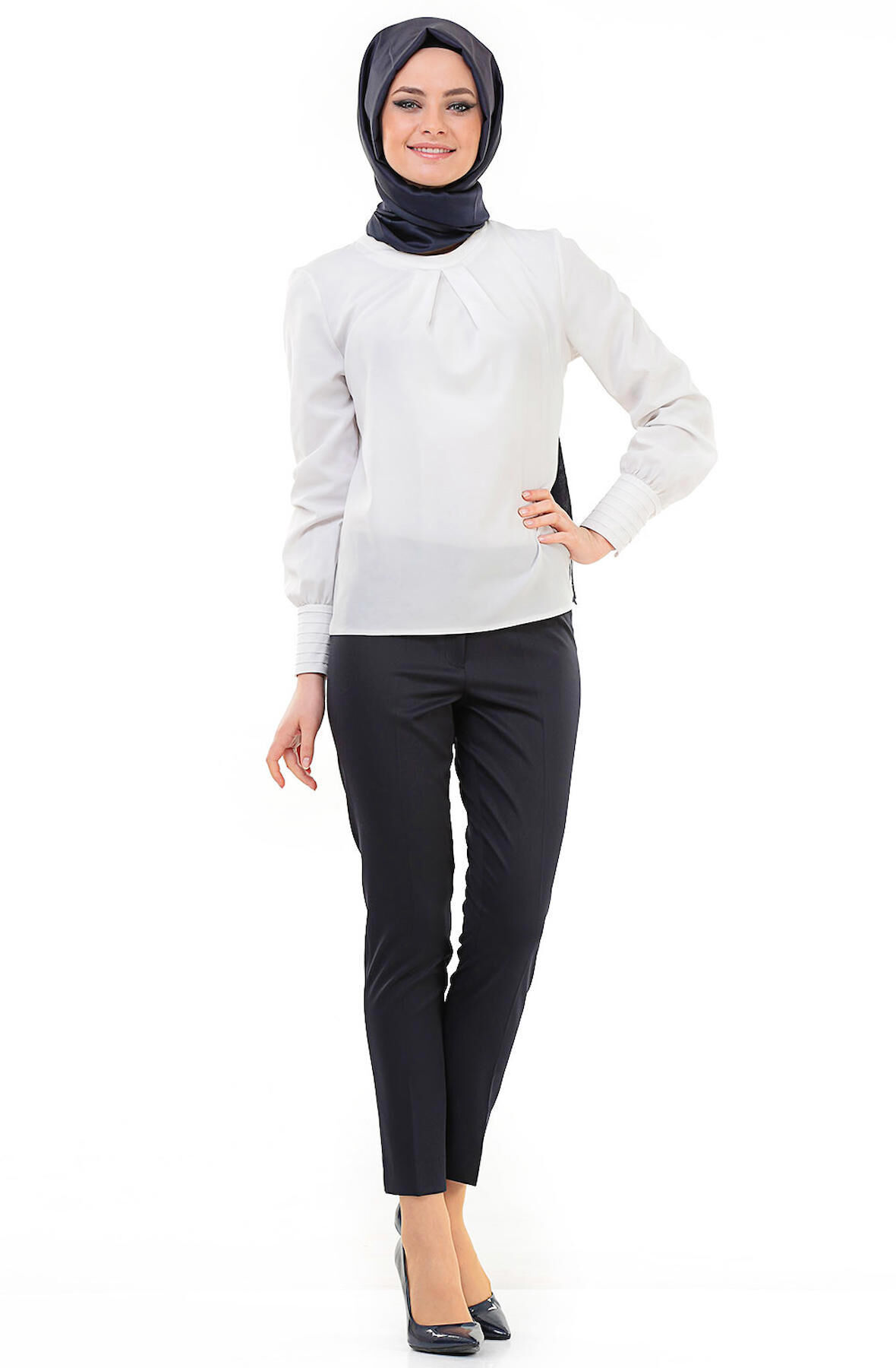 SORALLİNE KADIN DAR PAÇA PANTOLON MEVSİMLİK 1683 SİYAH