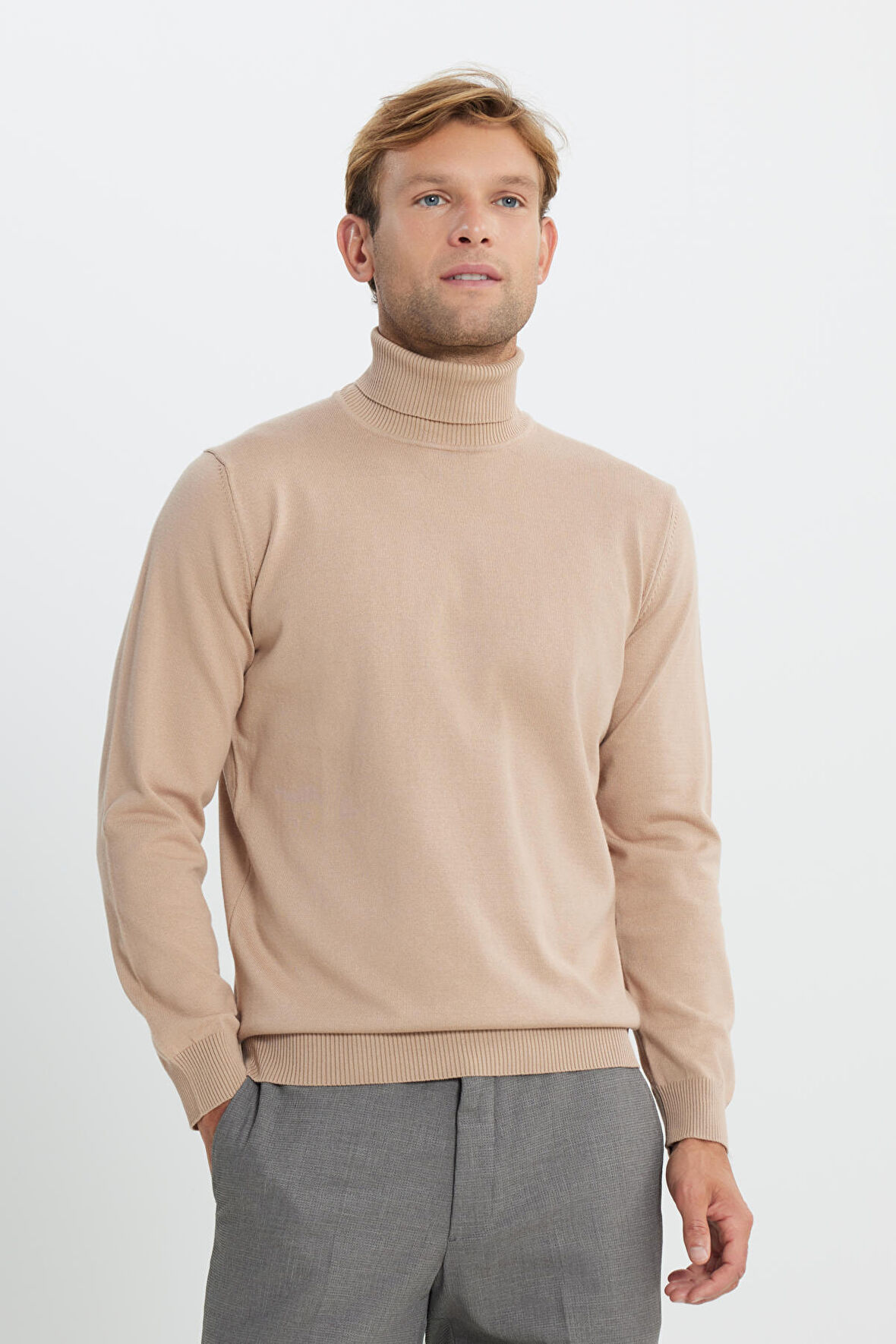 Pamuklu Standart Fit Normal Kesim Tam Balıkçı Yaka Basic Triko Kazak