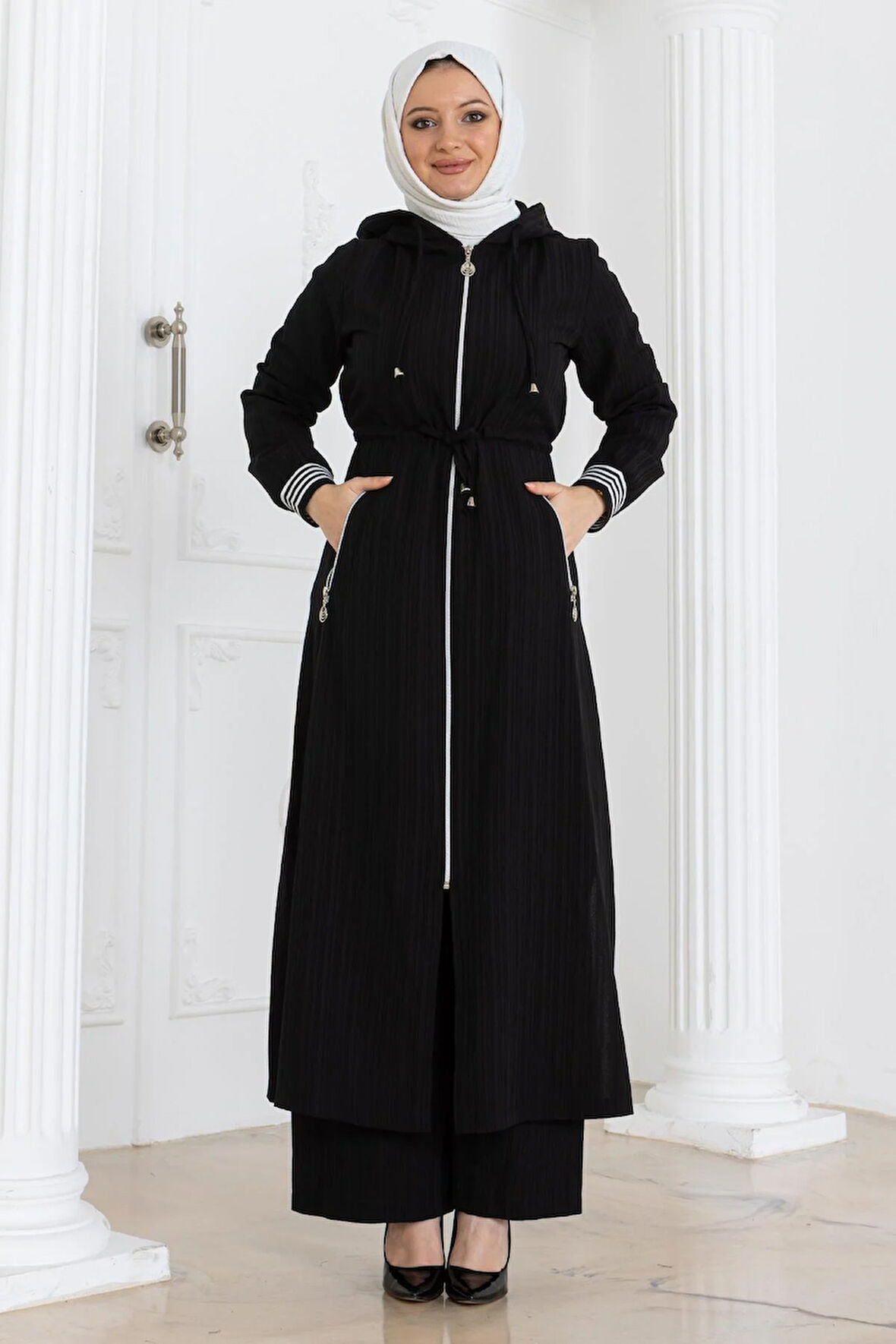 Beli Bağcıklı Kapşonlu Takım Siyah 19236