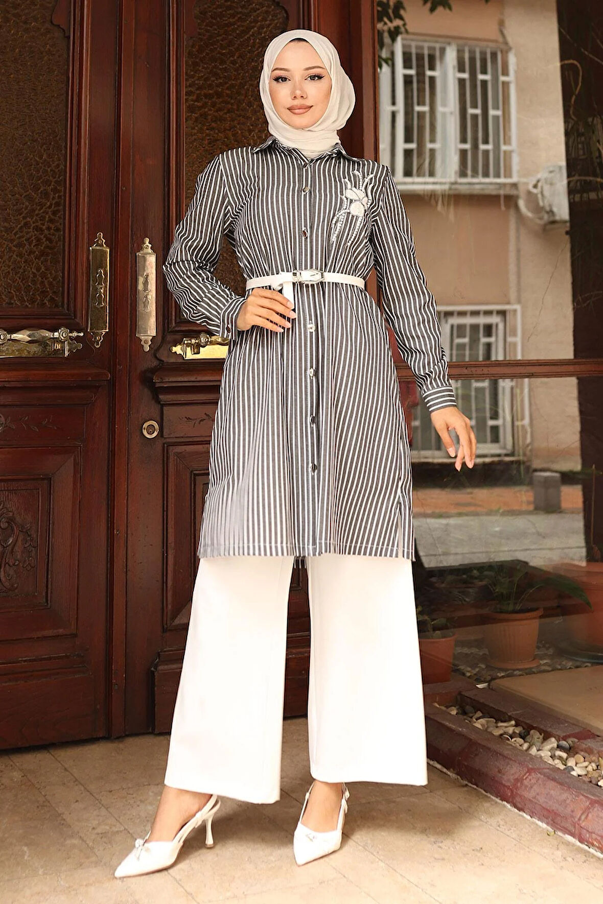 Çizgili Nakış Detaylı Takım Siyah 19261