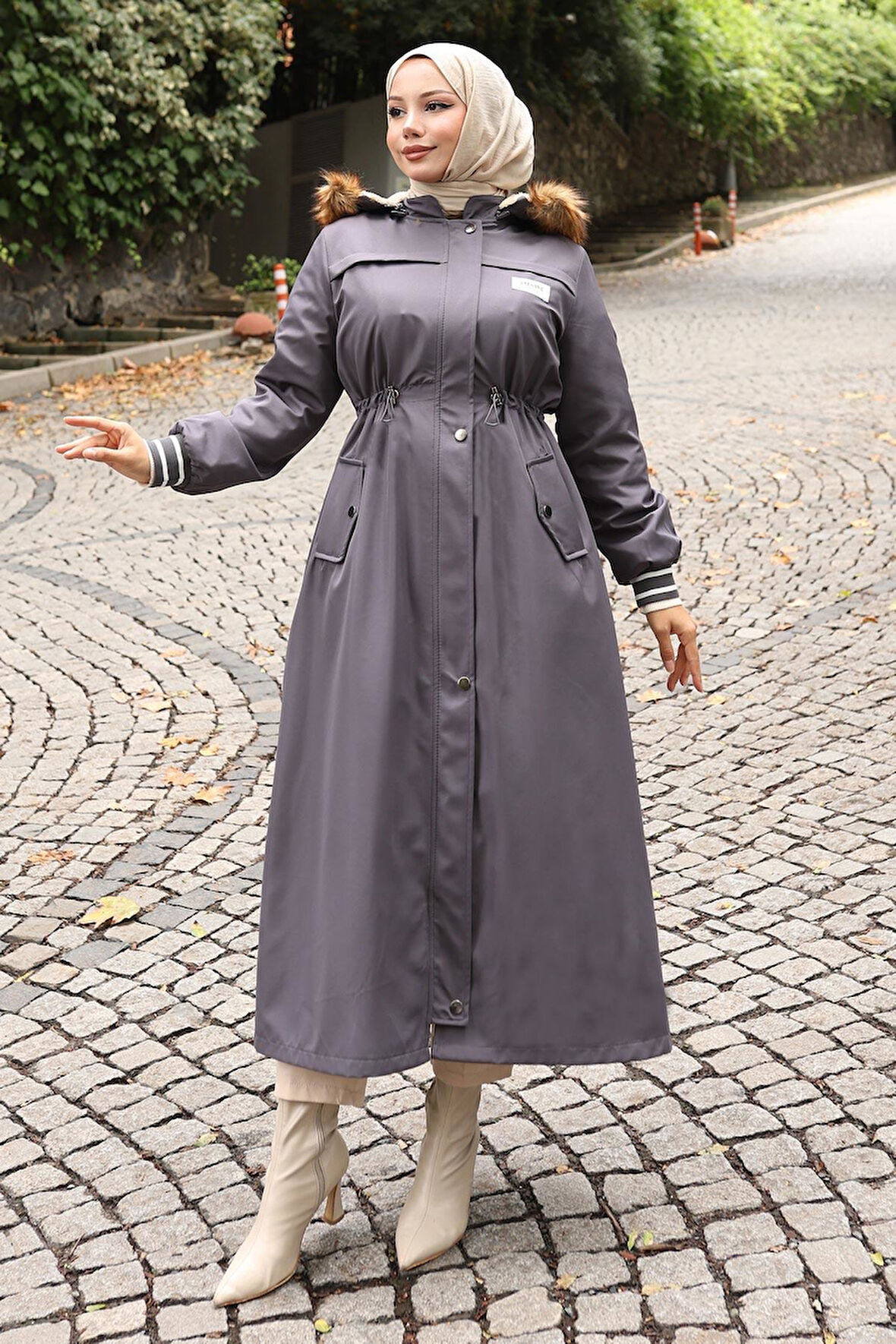 Arma Detaylı Kapşonlu Mont Gri 19268