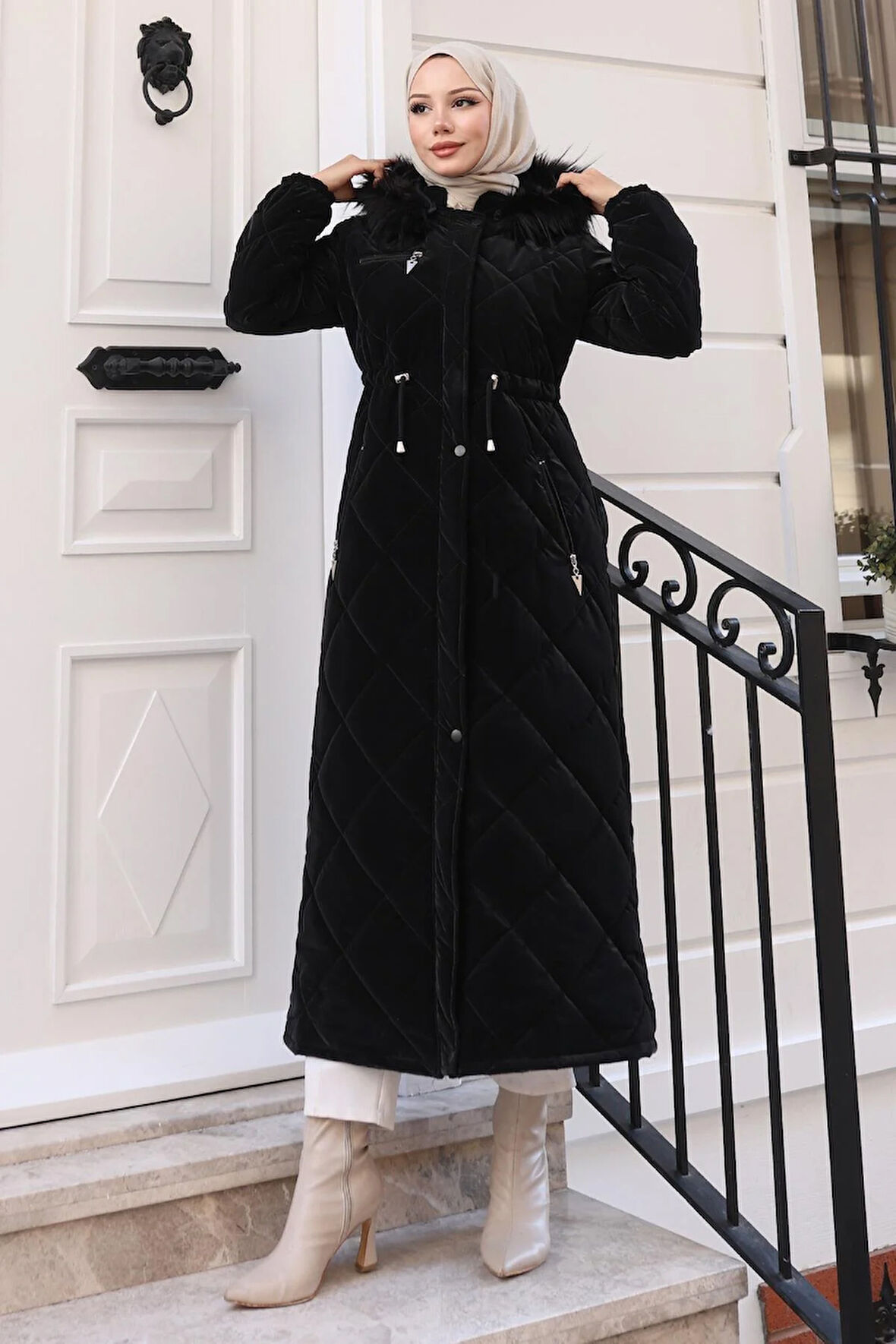 Fermuarlı Kapşonlu Kapitone Mont Siyah 19277