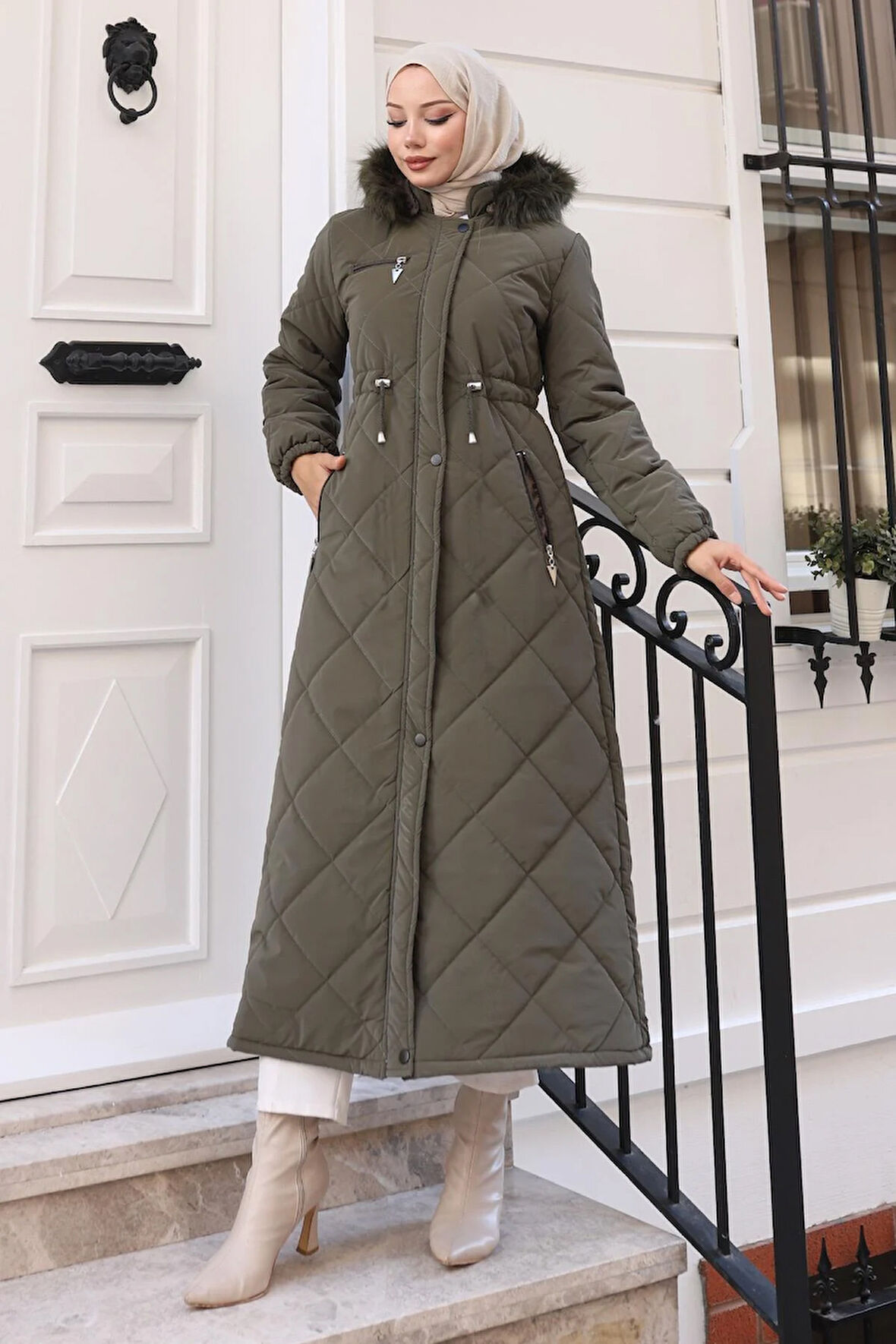 Fermuarlı Kapşonlu Kapitone Mont Haki 19277