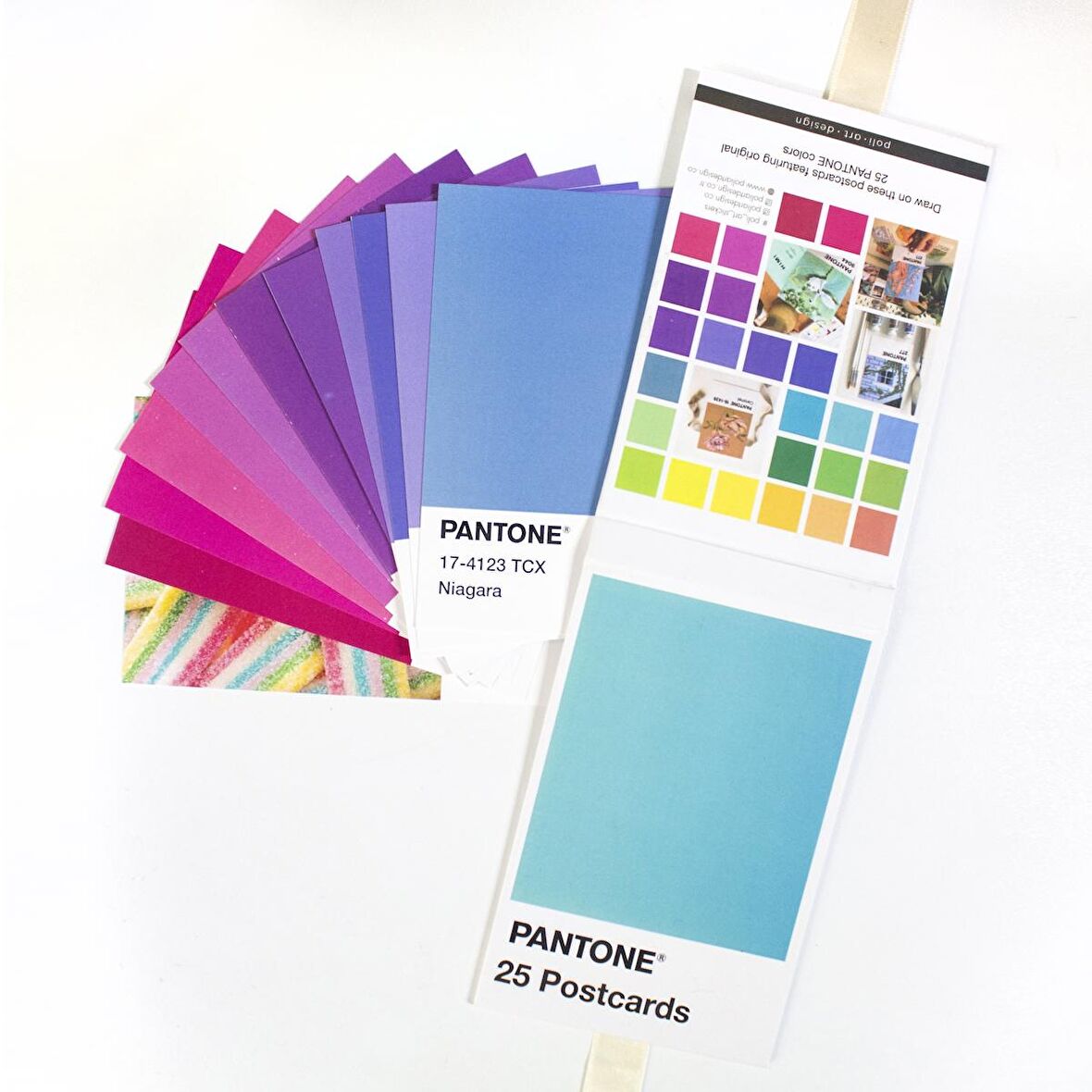 Pantone 25 ad. Postcards Scrapbooking Sanat Kartları