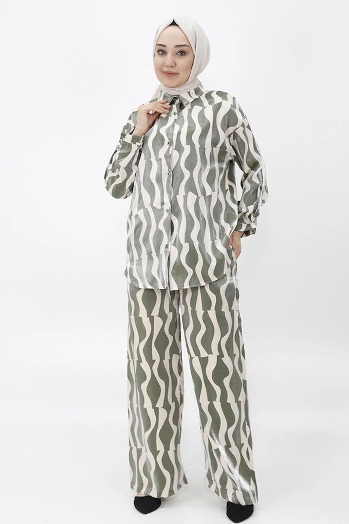 CYLN24182 PAMUKLU SATEN KUMAŞ DESENLİ İKİLİ TAKIM