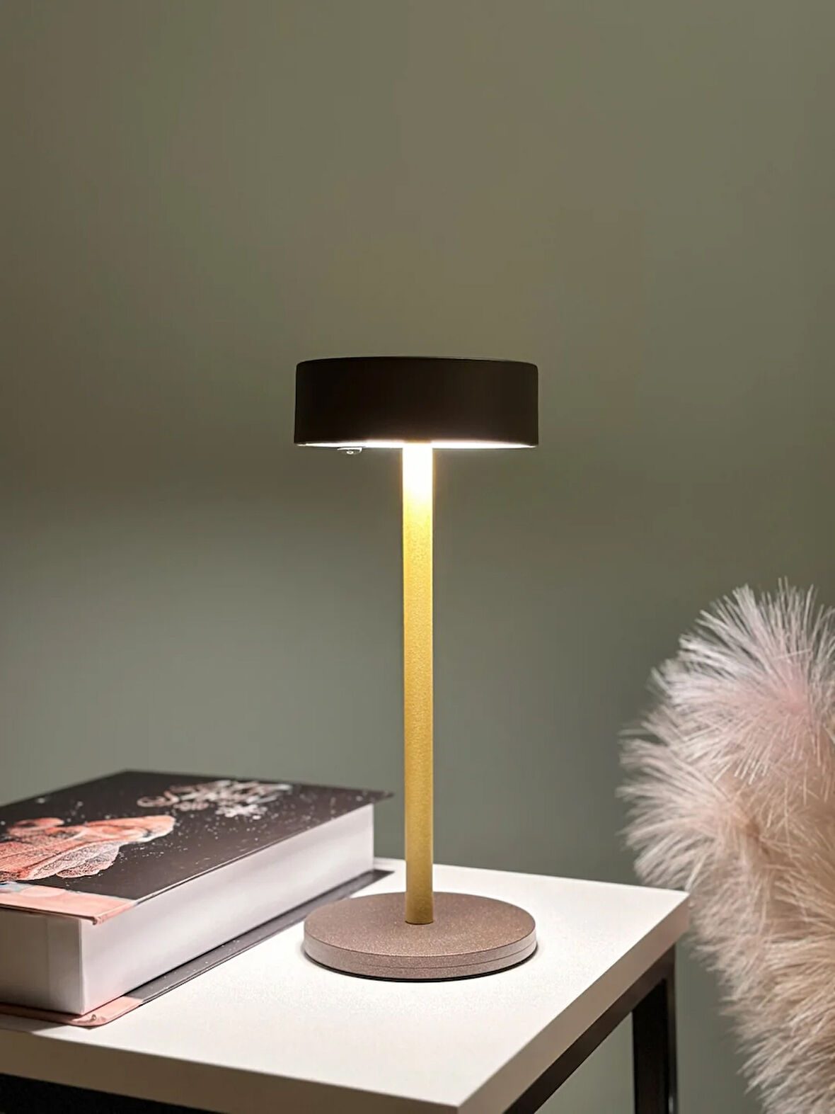 Modesco Tima 3 Kademe On-Off Şarjlı Masa Lambası