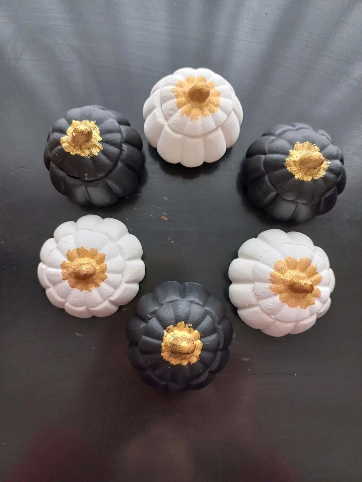 Mini Balkabağı 6'lı Lokumluk, Kahve Yanı Sunumluk Siyah Beyaz Dekoratif Obje