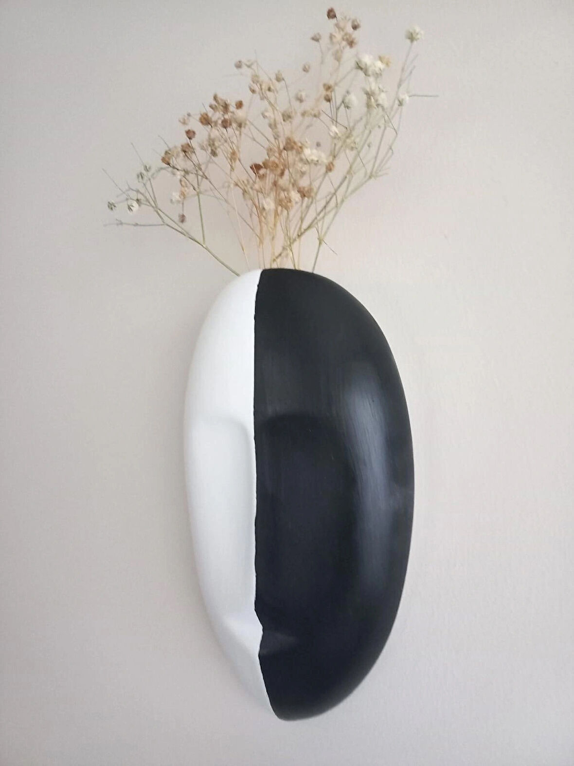 İki Renkli Soyut İnsan Yüzü Duvar Vazosu, Mask Duvar Süsü, Aksesuar Siyah-Beyaz