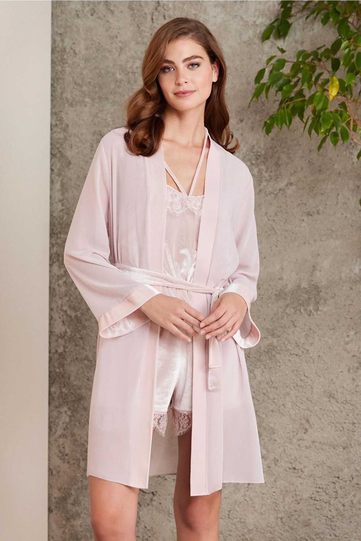 Dantelli Kadife Tulum Gecelik & Sabahlik Takım - 4800