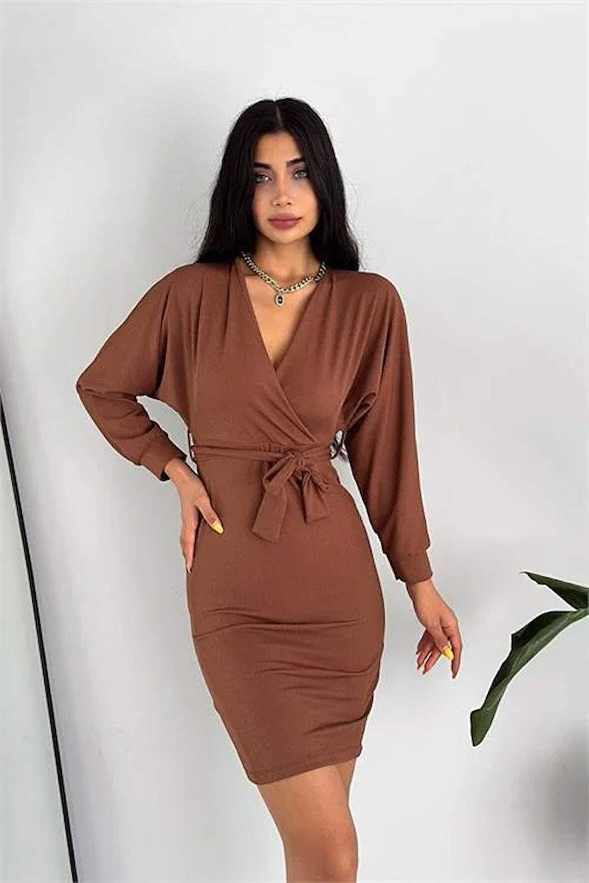 Dipmoda kadın kuşaklı kruvaze yaka örme elbise KKLF47