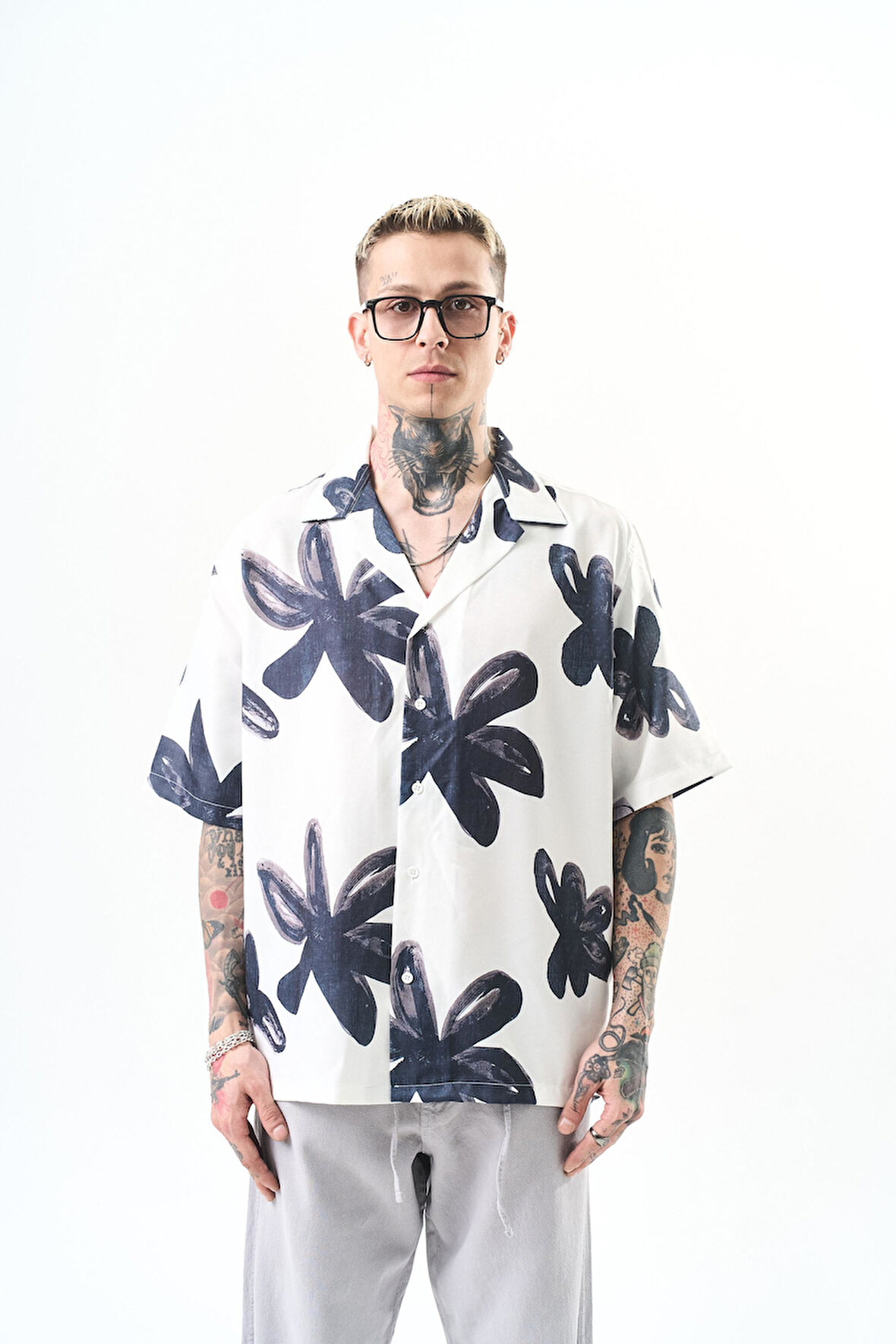 Erkek Flow Pattern Baskılı Oversize Gömlek Beyaz