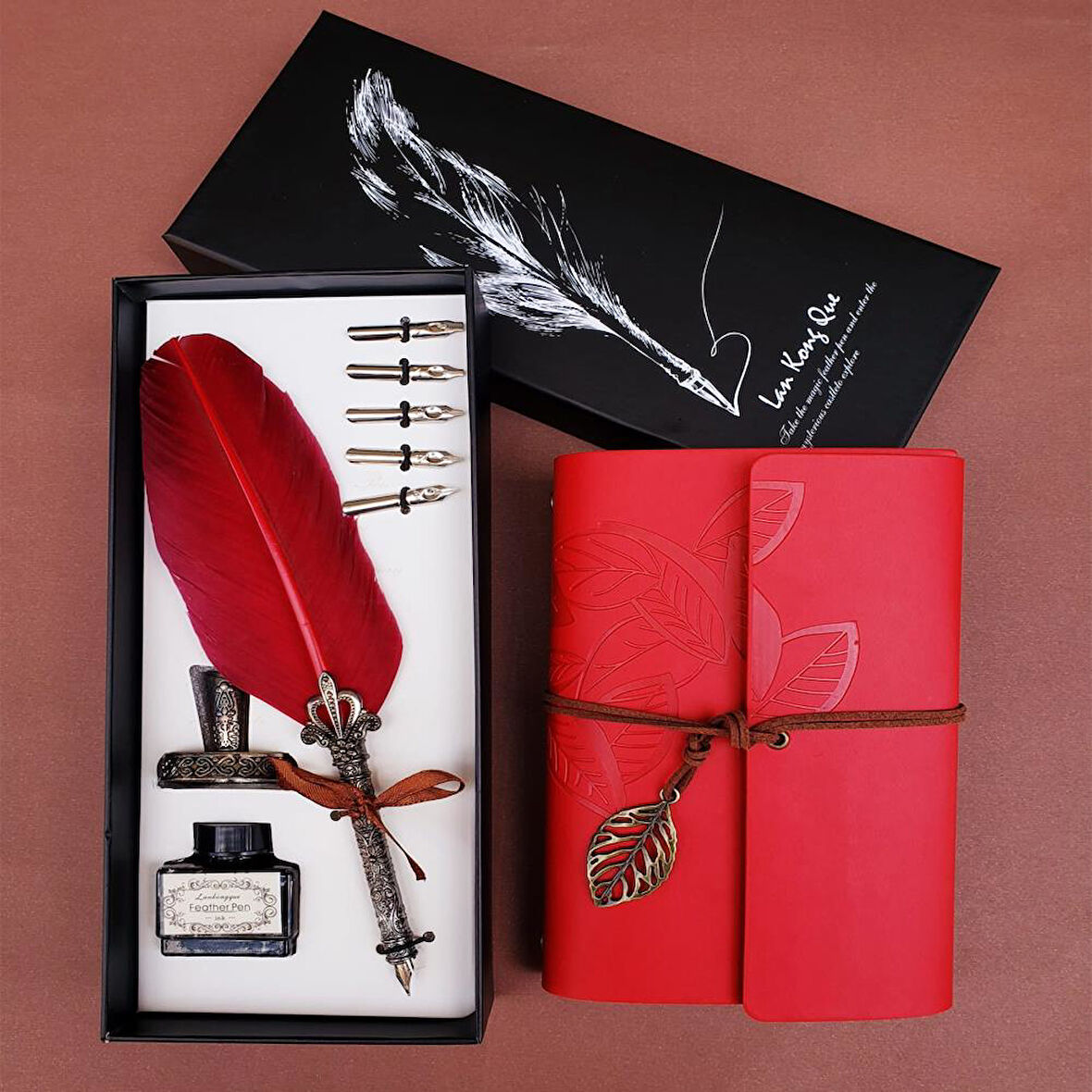 Mürekkepli Divit Kalem ve Deri Defter