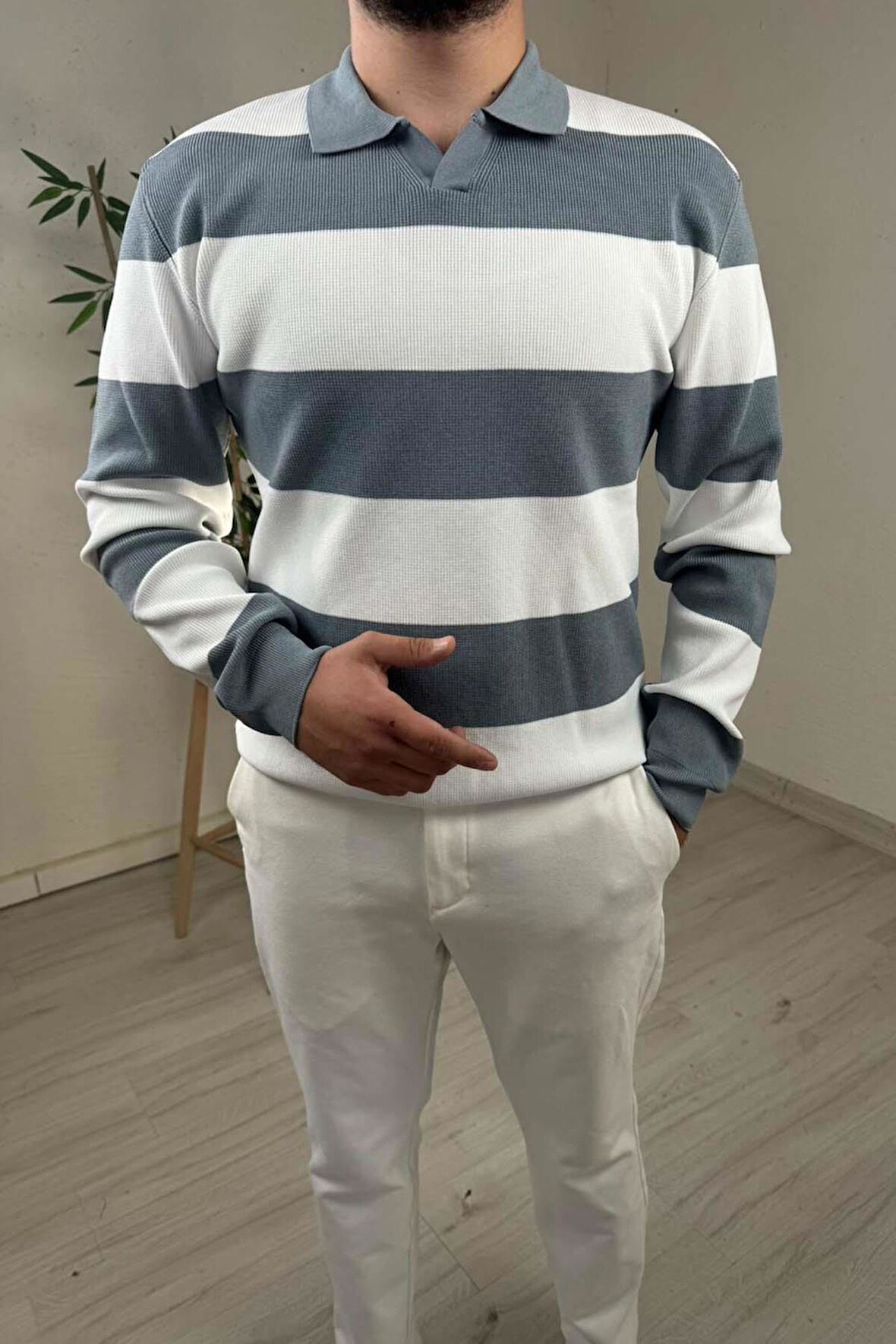 Explode - Erkek Mavi - Ekru Şerit Desenli Polo Yaka Oversize Triko Kazak