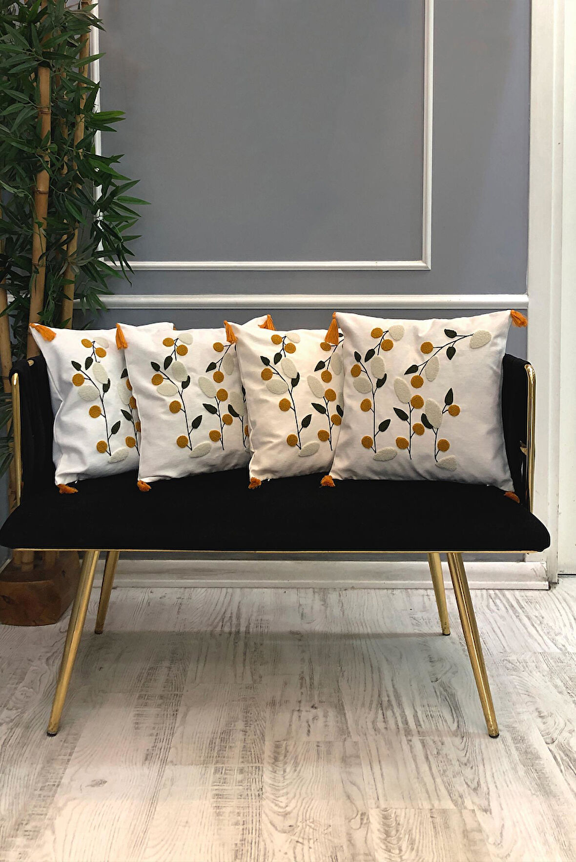 Nakışlı Püsküllü Dekoratif Kırlent Kılıfı Takımı (4 Parça - 43x43 cm) NKK005