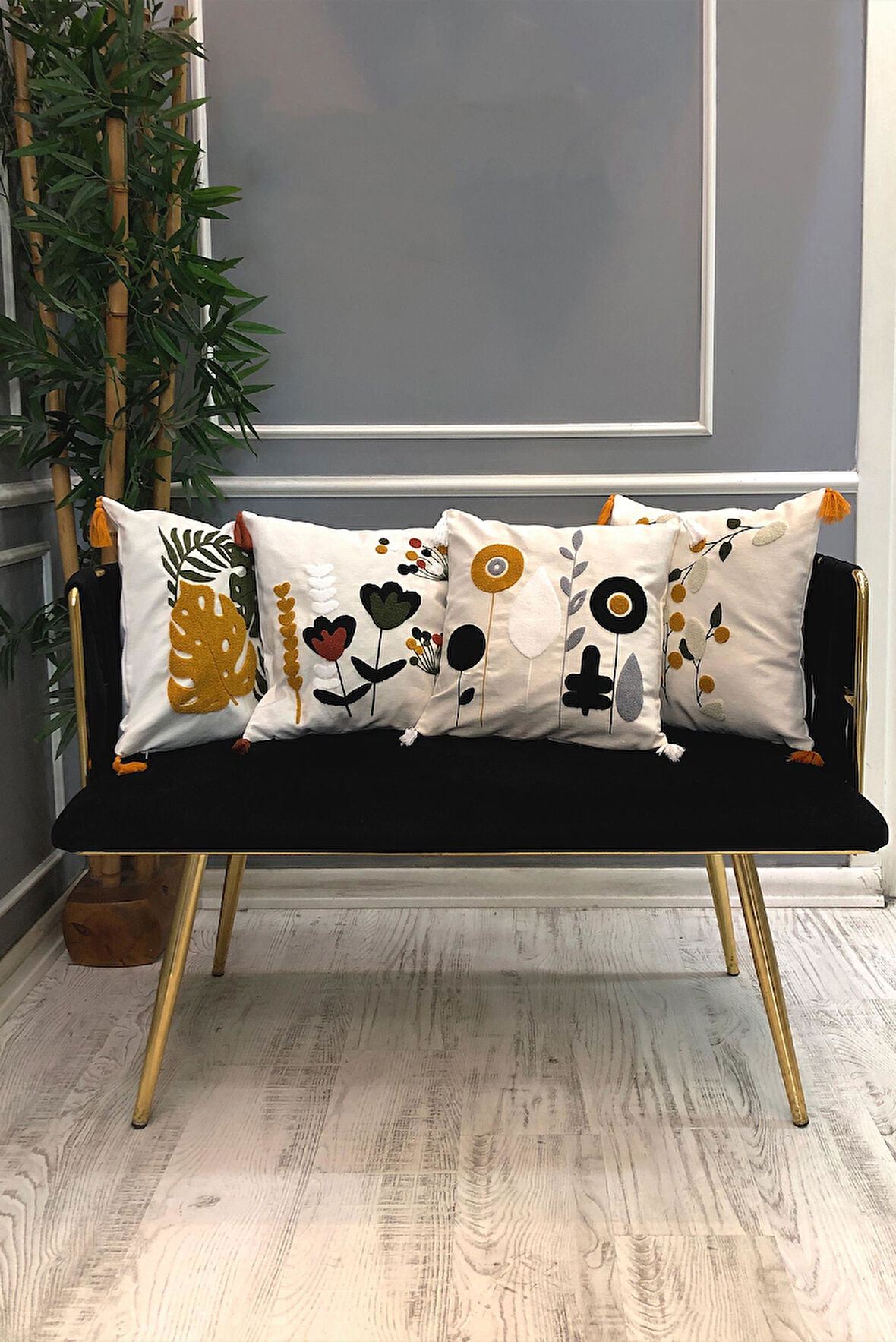 Nakışlı Püsküllü Dekoratif Kırlent Kılıfı Takımı (4 Parça - 43x43 cm) NKK006