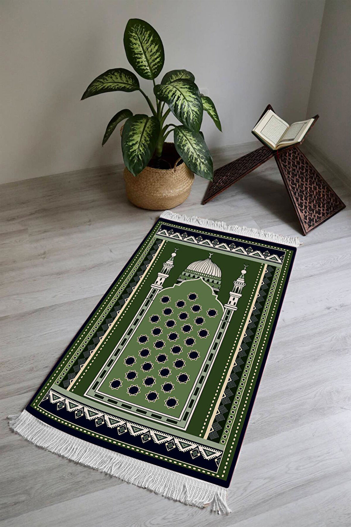 Dijital Baskı Kaymaz Tabanlı Yıkanabilir Püsküllü Seccade SCD0003