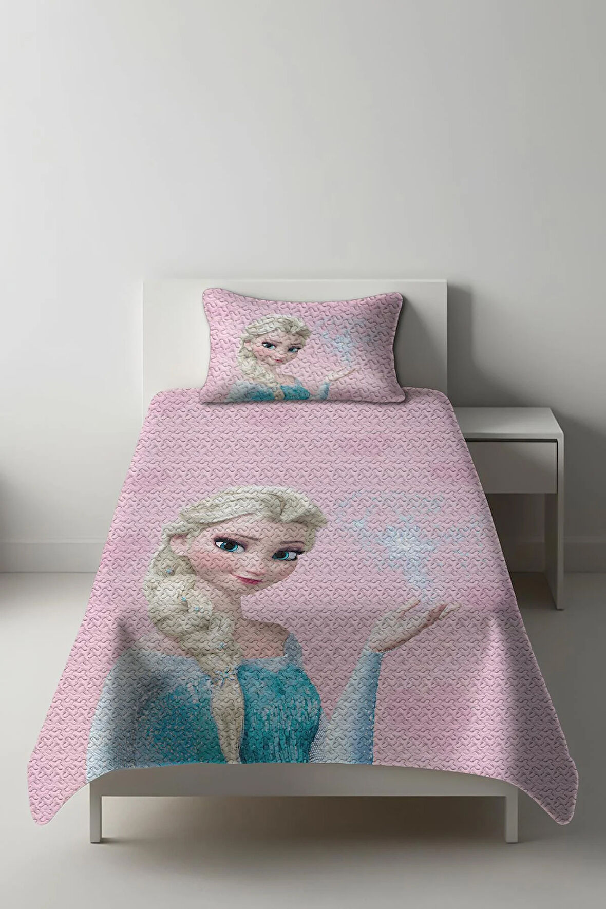 Parlak Kadife Kumaş Tek Kişilik Çocuk Yatak Örtüsü Seti (2 Parça) TKY0017