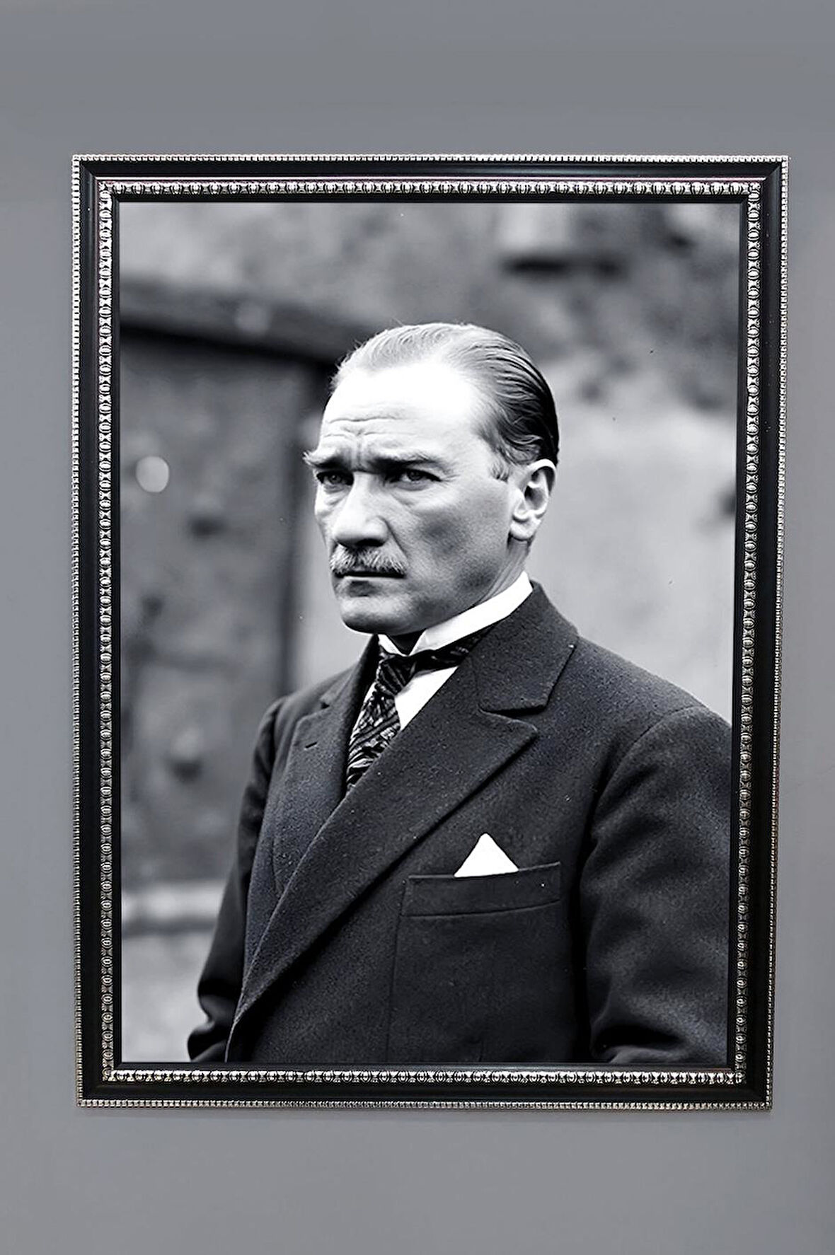 Atatürk Portresi Dijital Baskılı Kadife Kumaş Çerçeveli Tablo TBL0041